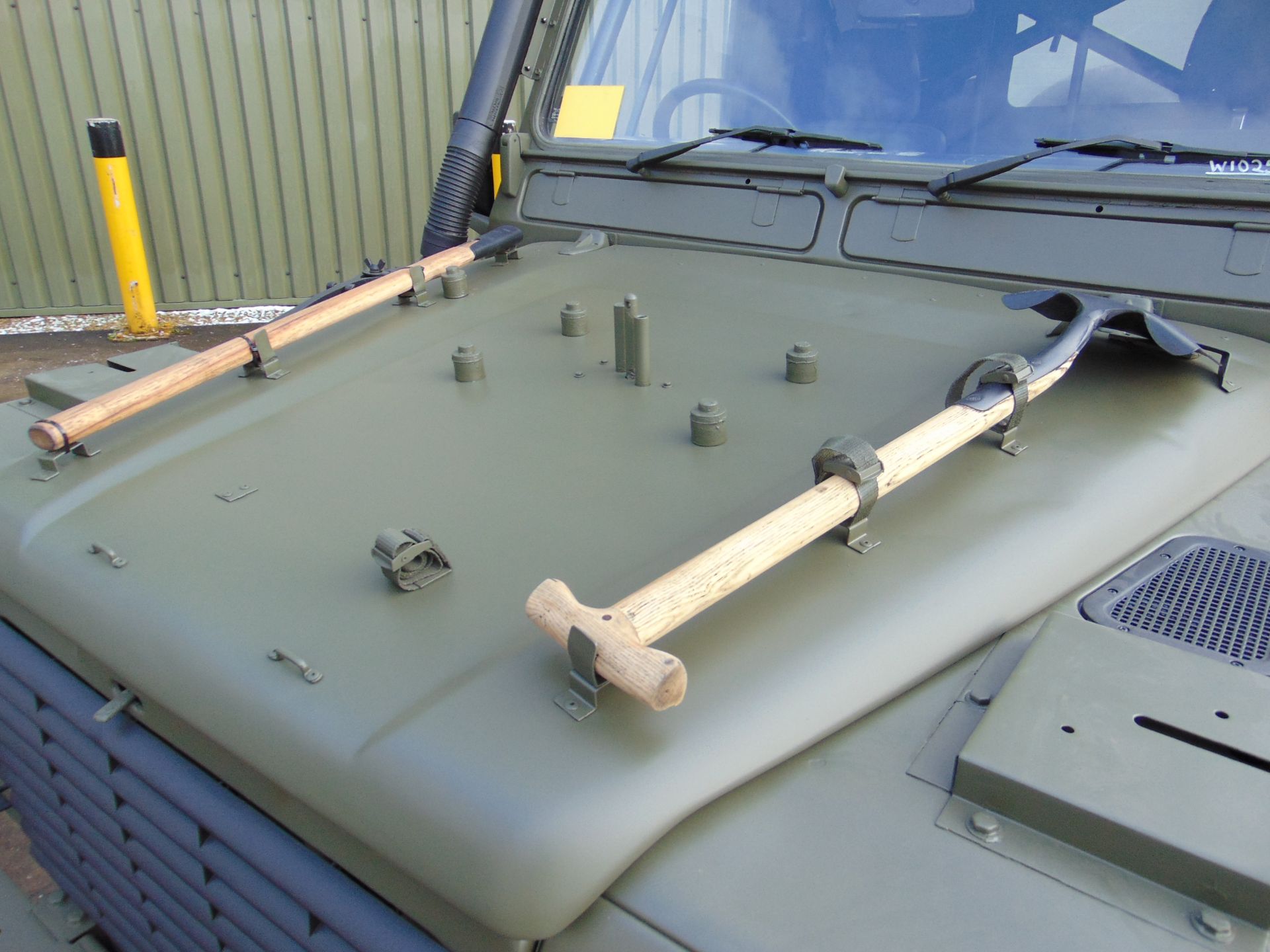 Land Rover Wolf 90 Soft Top ONLY 127,210km! - Image 10 of 30