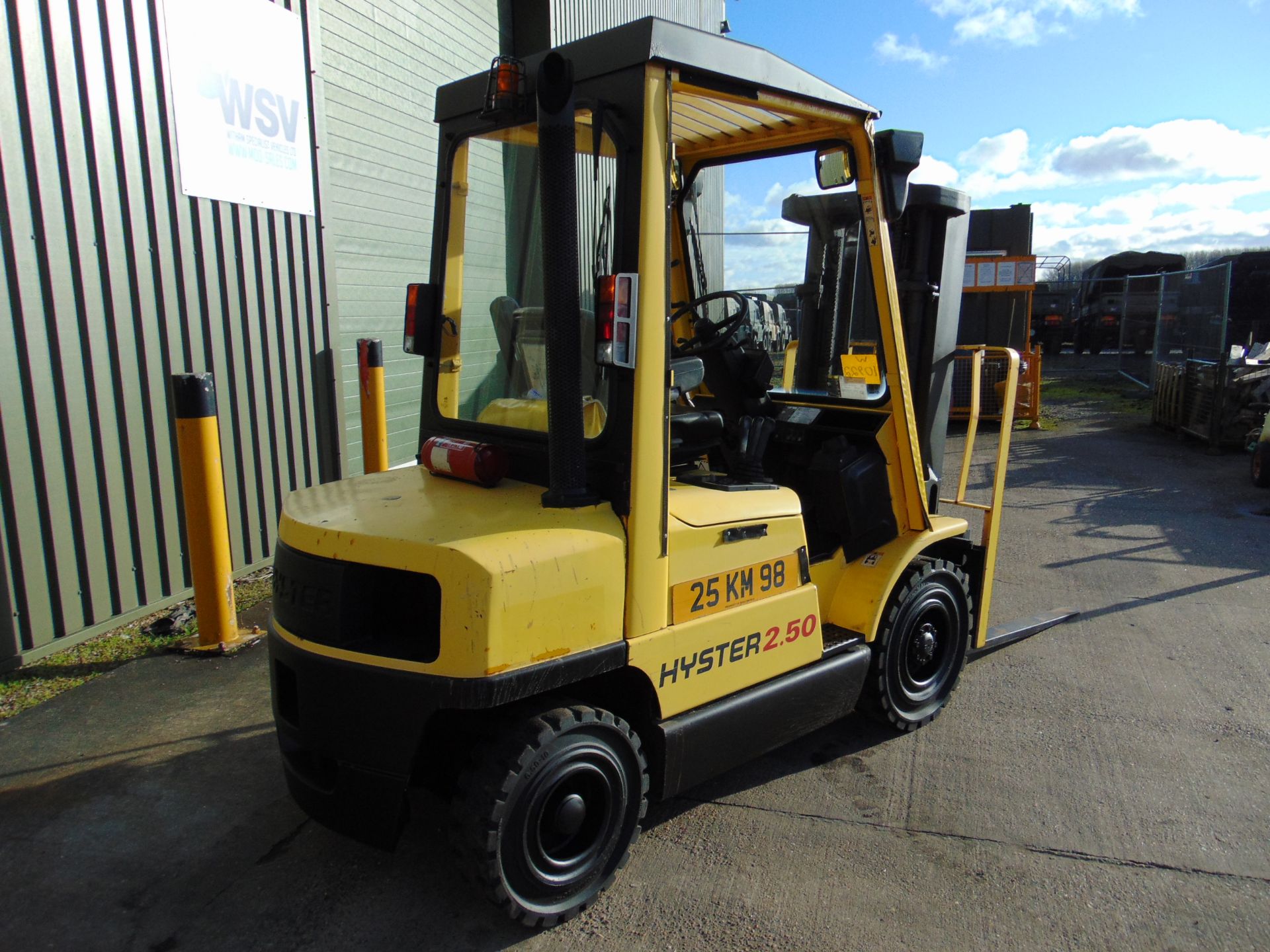 Hyster H2.50XM Counter Balance Diesel Forklift ONLY 1,699 HOURS! - Image 6 of 26