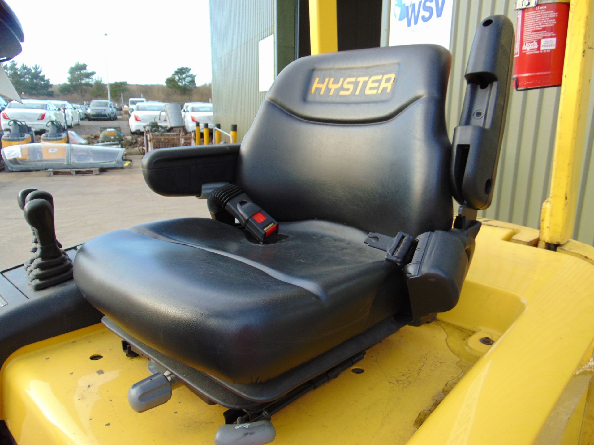 Hyster E3.20XM Counter Balance Electric Forklift From MOD Ex Stand By Truck - Image 15 of 21