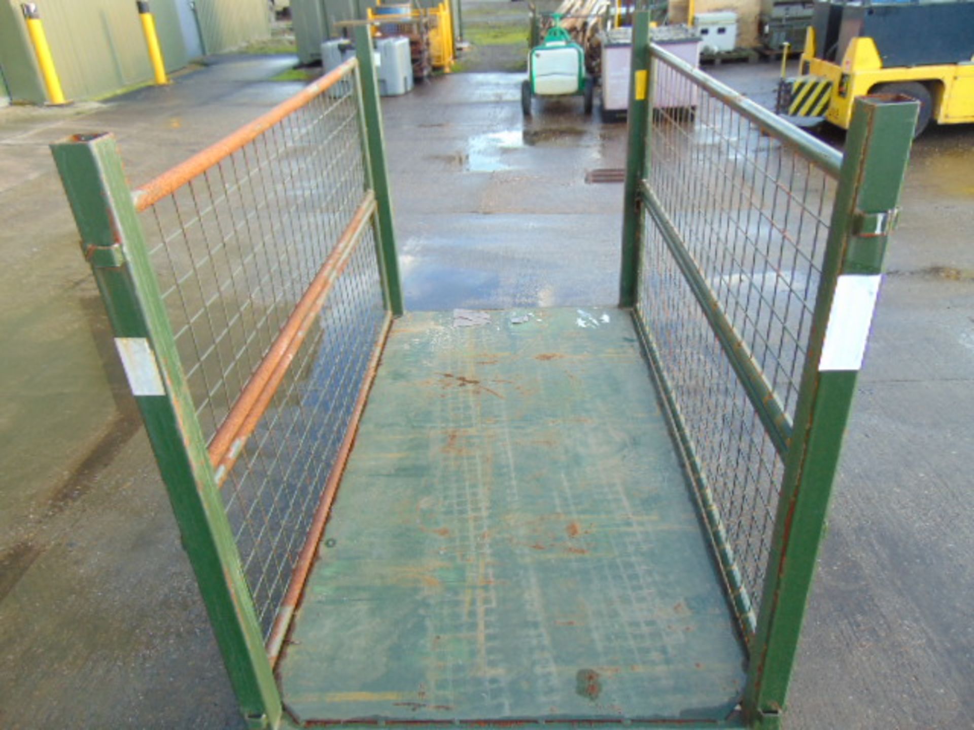 Heavy Duty Metal Stackable Stillage / Post Pallet - Image 2 of 3