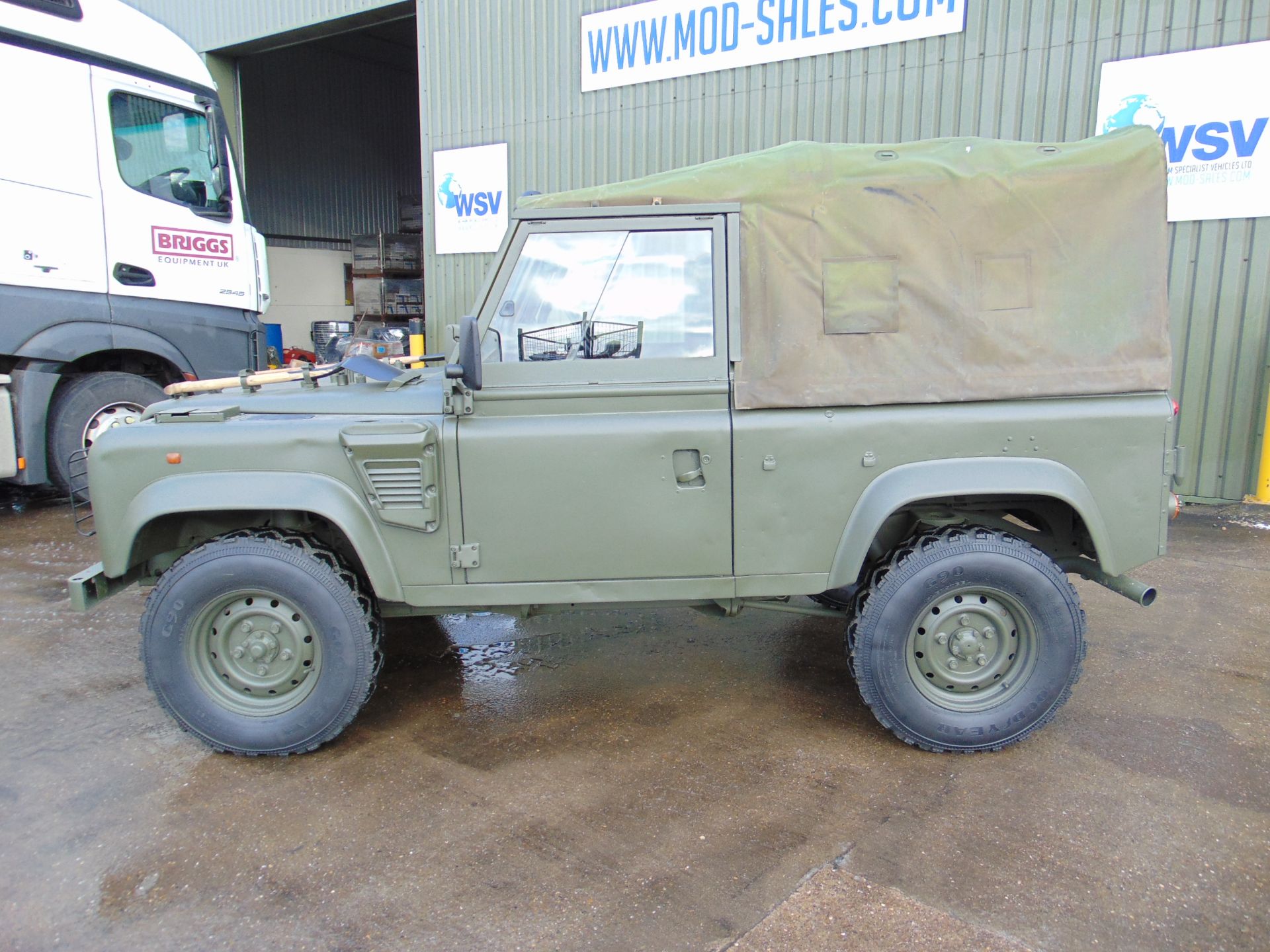 Land Rover Wolf 90 Soft Top ONLY 127,210km! - Image 5 of 30