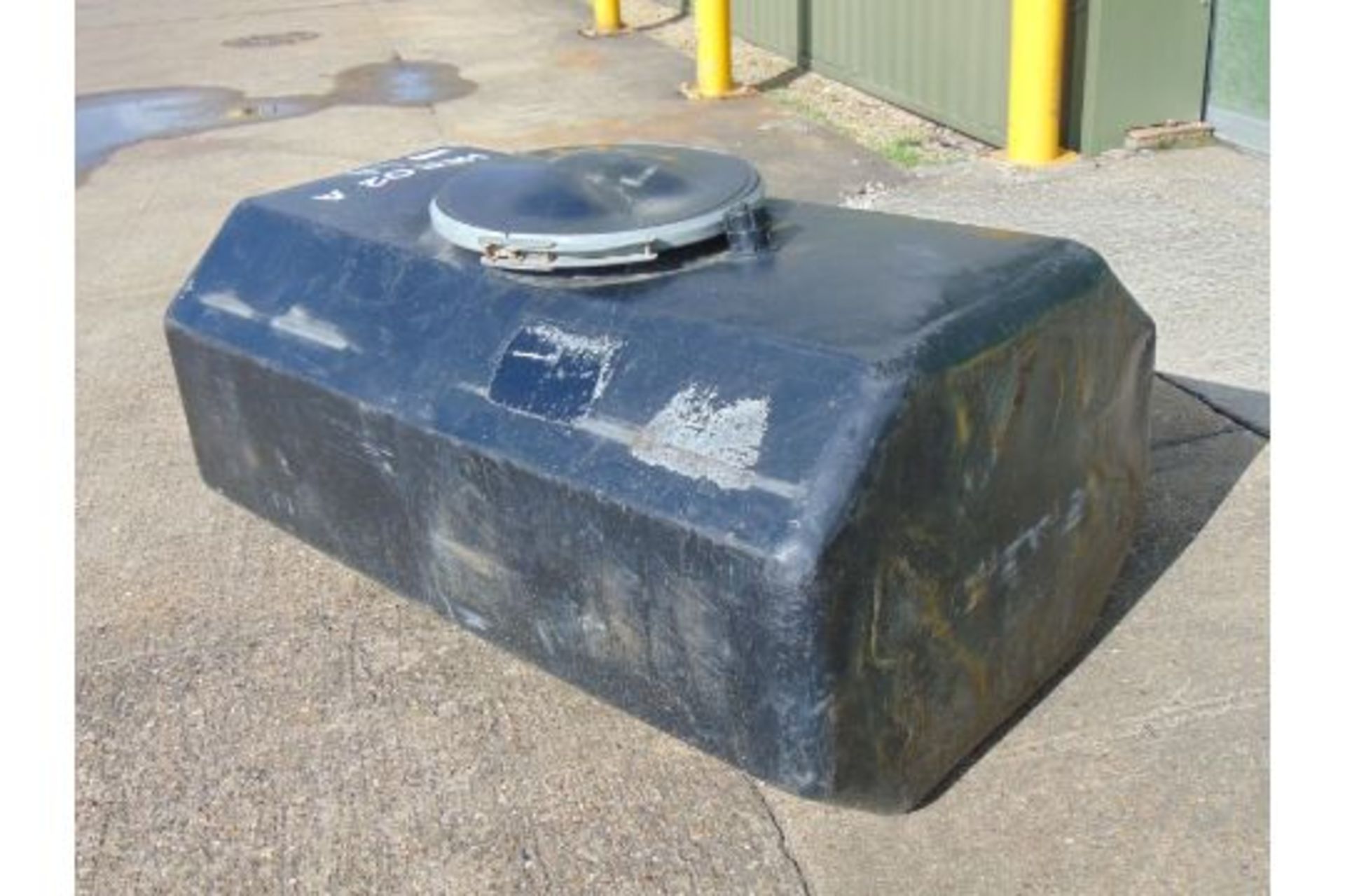 Trailer Mountable 100 Gallon Water Tank - Image 2 of 8