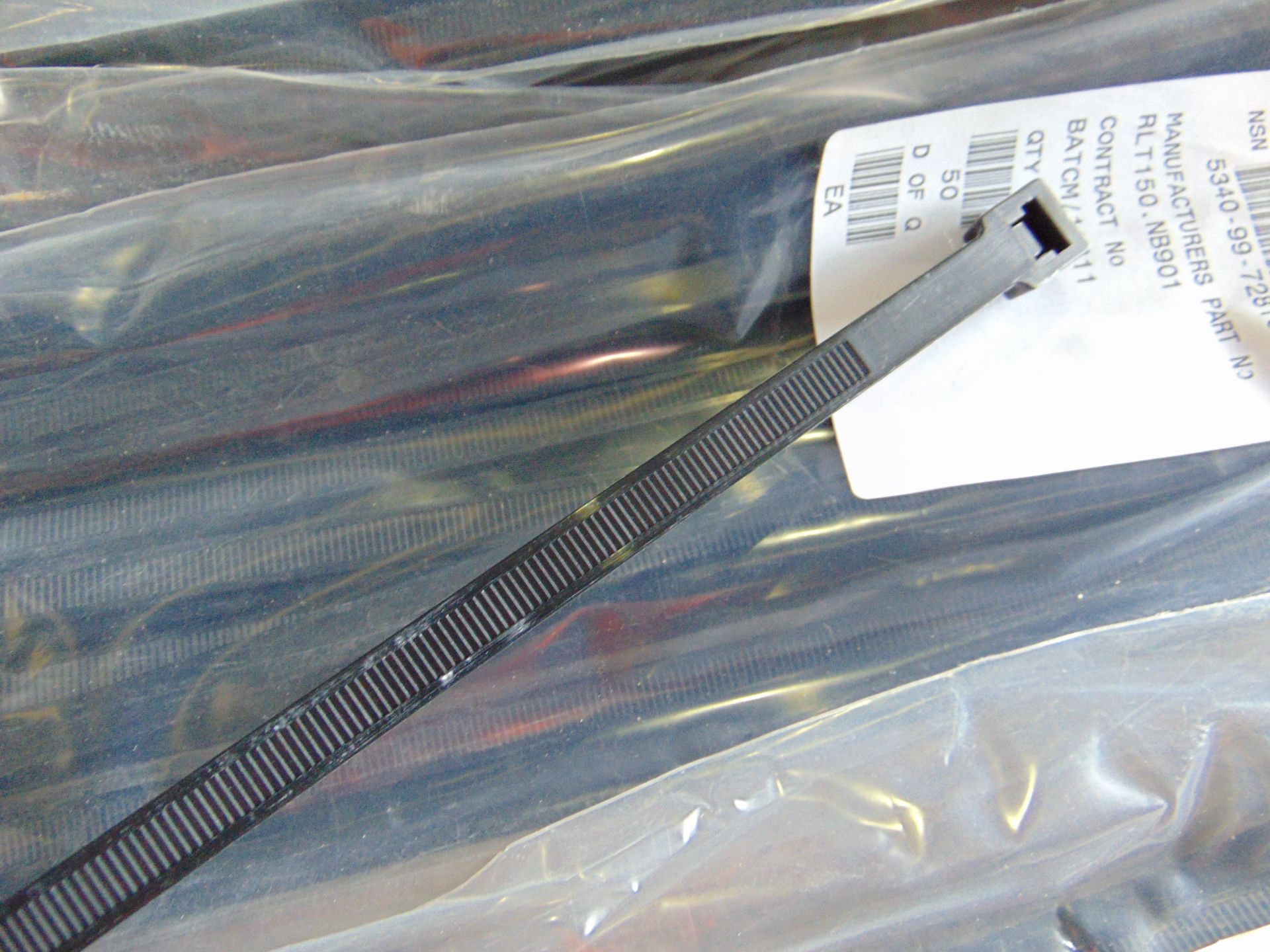 500 x UNISSUED Extra Long 75cm Cable Ties / Zip Wraps - Image 3 of 4