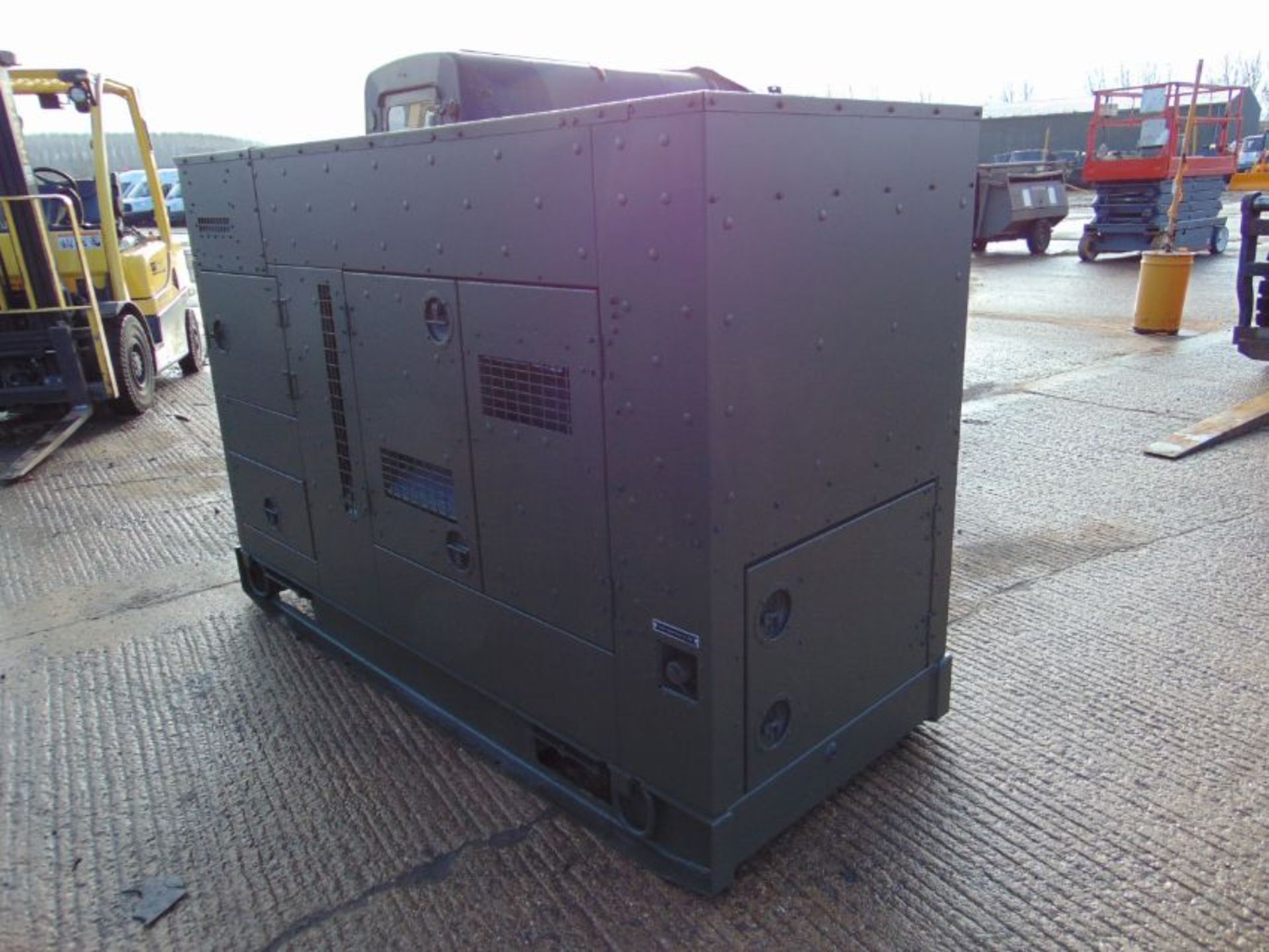 MEP-806B John Deere Diesel Powered 3 phase 75KVA 60KW-50/60HZ Generator - Image 4 of 19