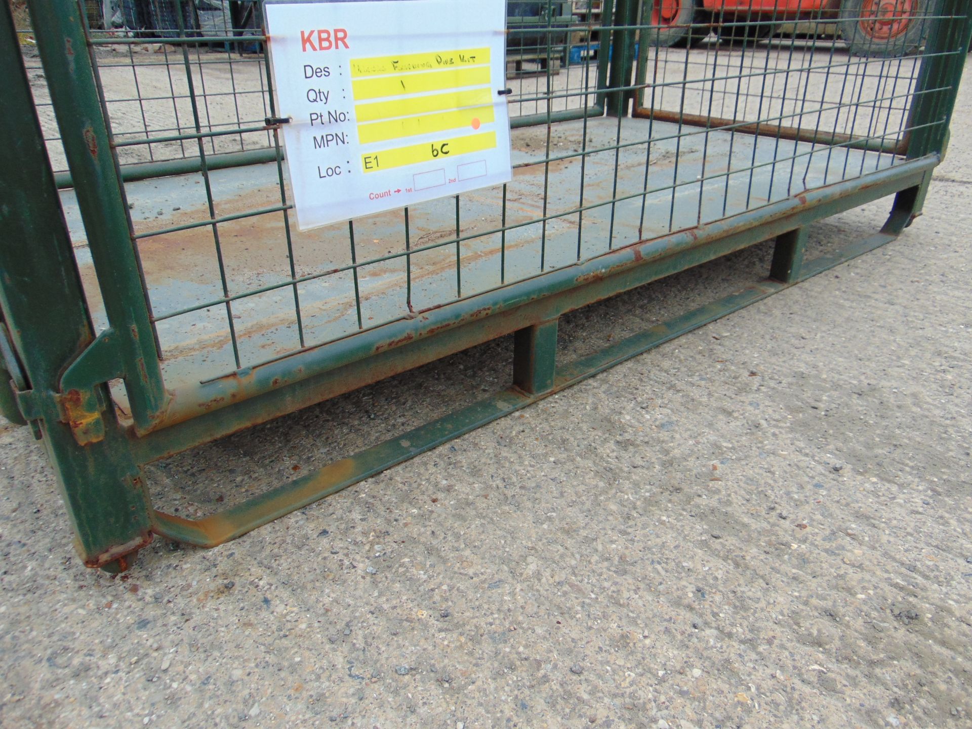 Heavy Duty Metal Stackable Stillage / Post Pallet - Image 3 of 3