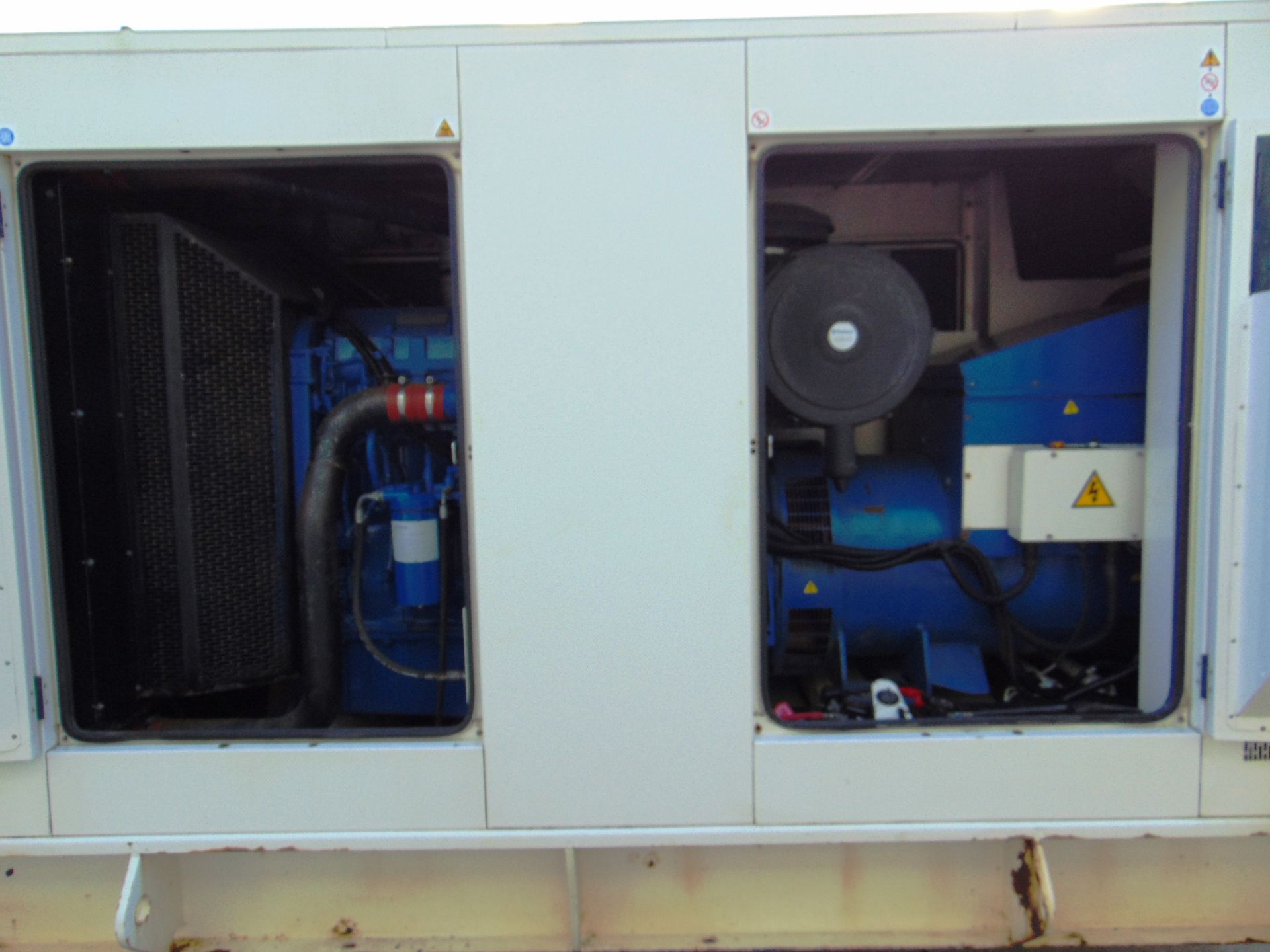 FG Wilson P500P2 500 KVA Silent Perkins Diesel Generator ONLY 3,073 HOURS From Govt. Dept. - Image 17 of 26