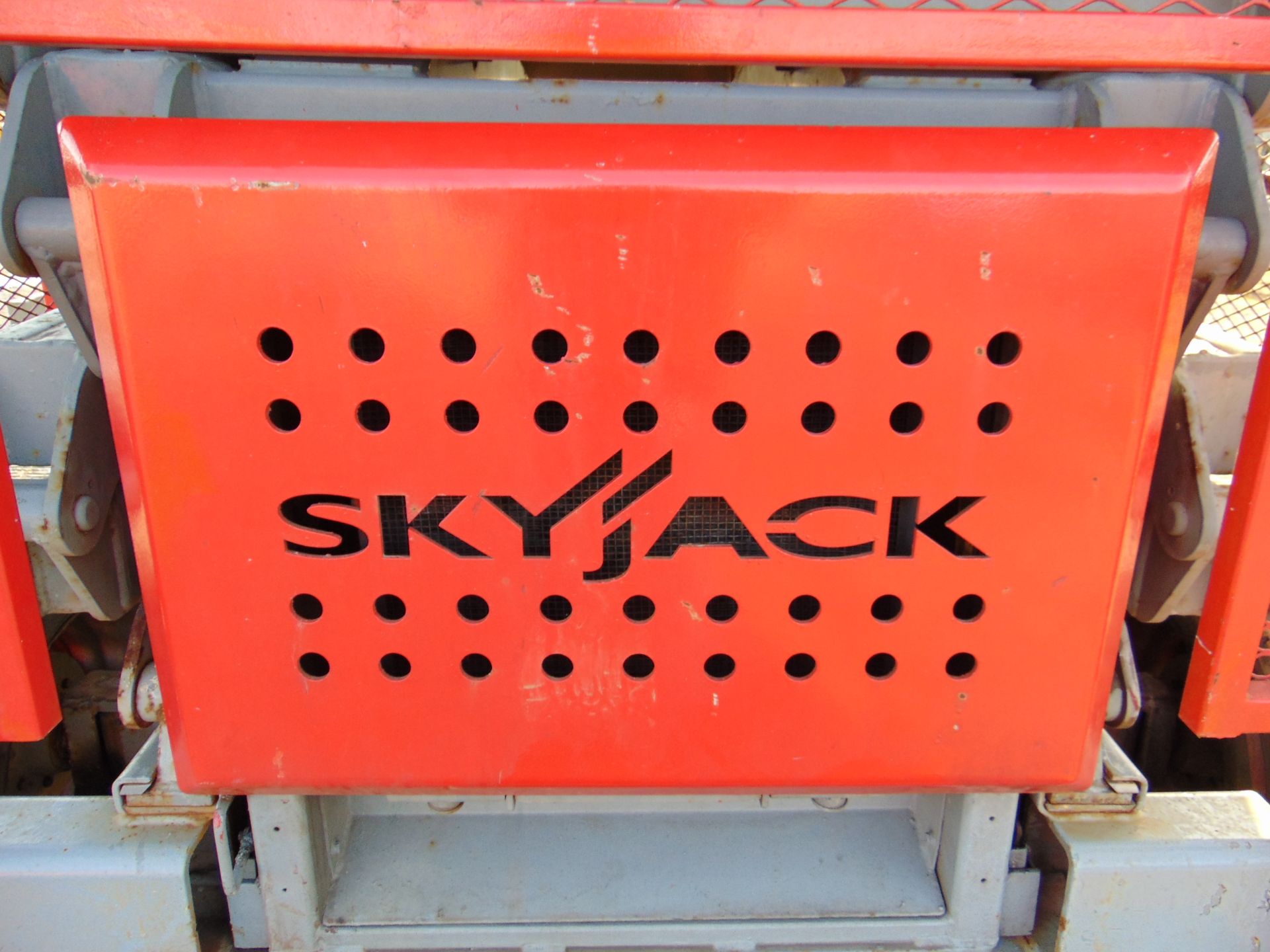 SkyJack SJ8841 Rough Terrain 14.5m Diesel Scissor Lift - Image 7 of 19