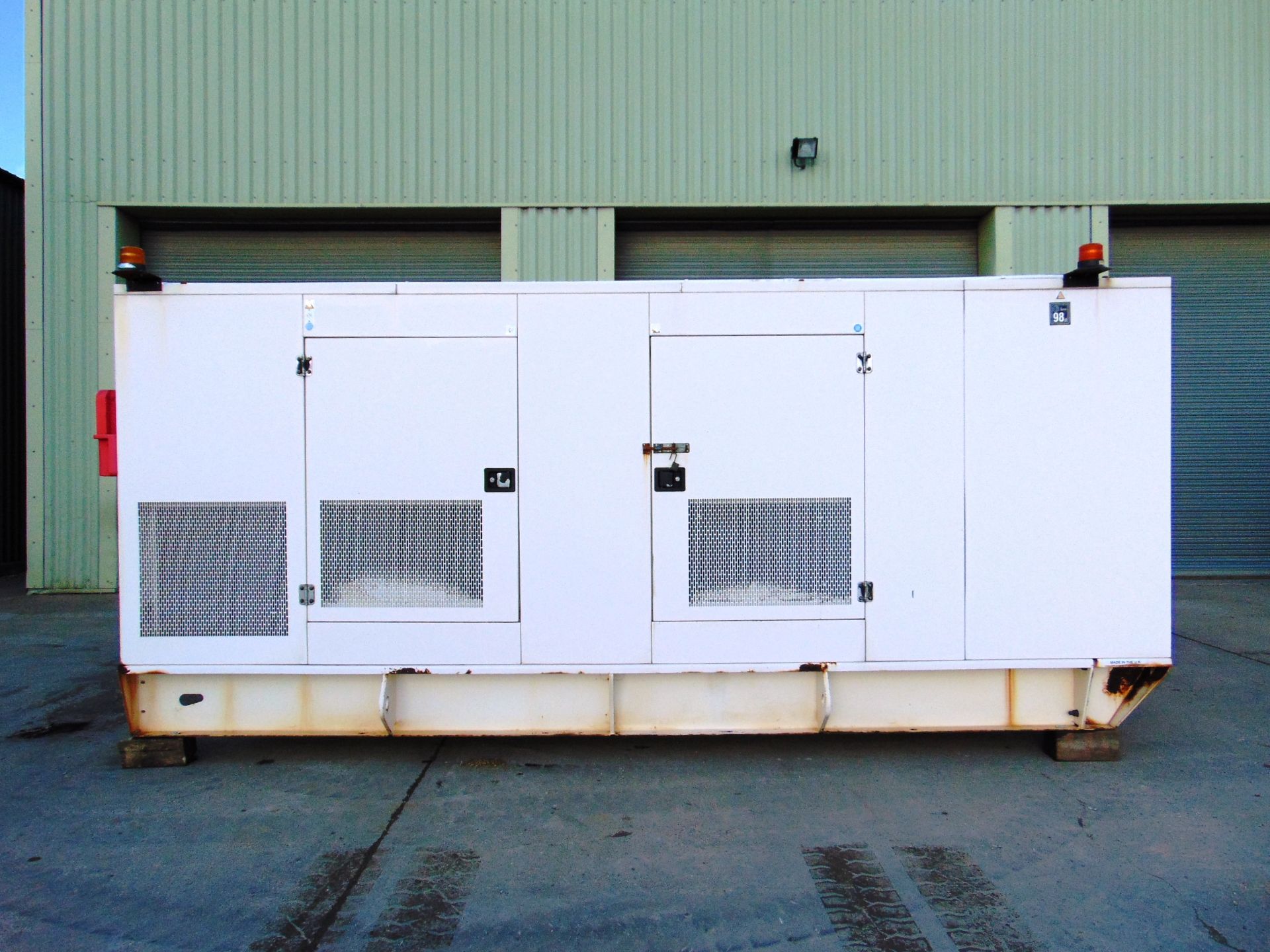 FG Wilson P500P2 500 KVA Silent Perkins Diesel Generator ONLY 3,073 HOURS From Govt. Dept.