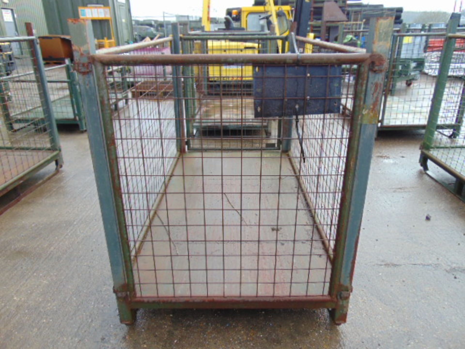 Heavy Duty Metal Stackable Stillage / Post Pallet - Image 2 of 3