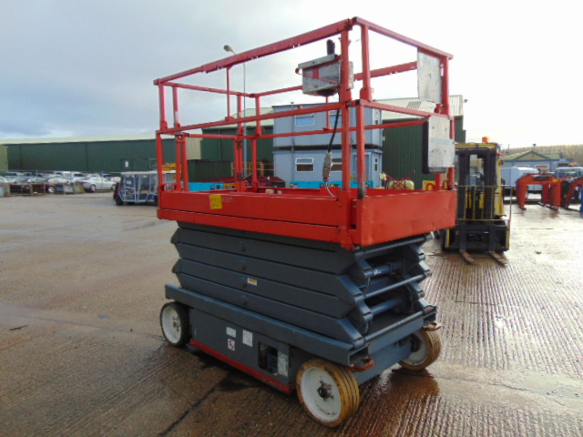 SkyJack SJ4632 Electric Scissor Lift ONLY 258 HOURS! - Image 4 of 18