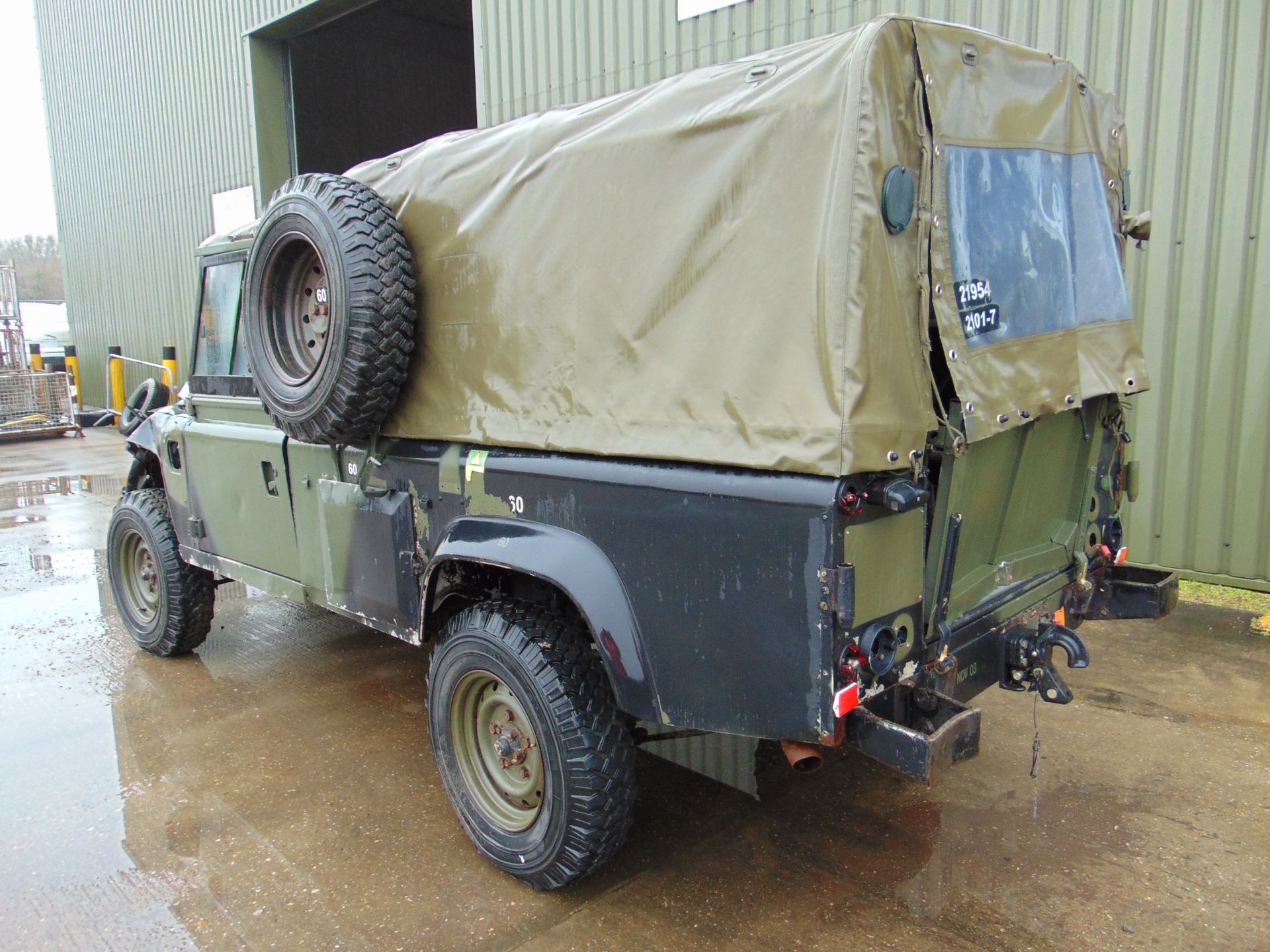 Land Rover Wolf 110 Hard Top suitable for spares or repairs - Image 6 of 22