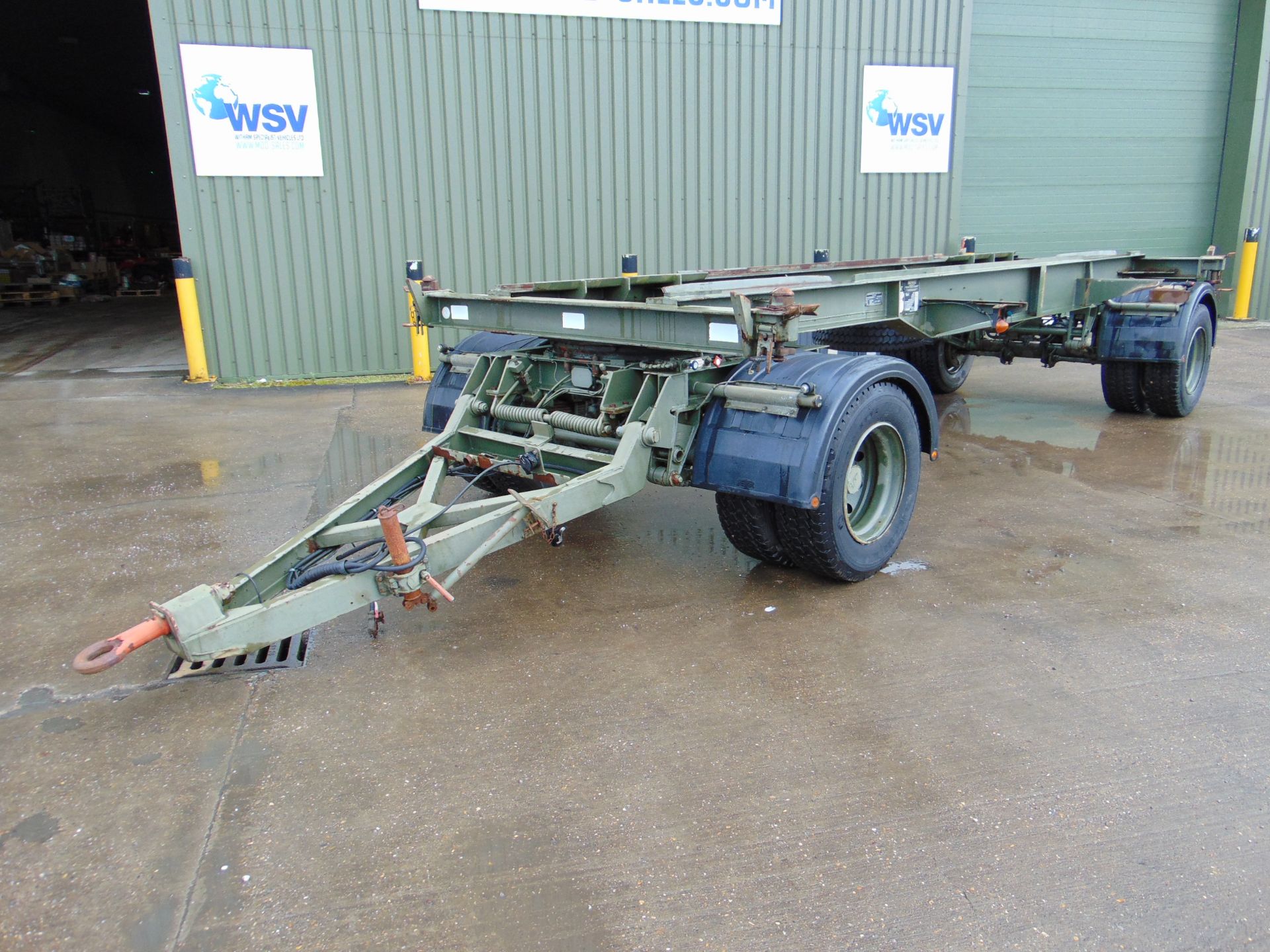 King DB20 2 axle drawbar skeletal trailer