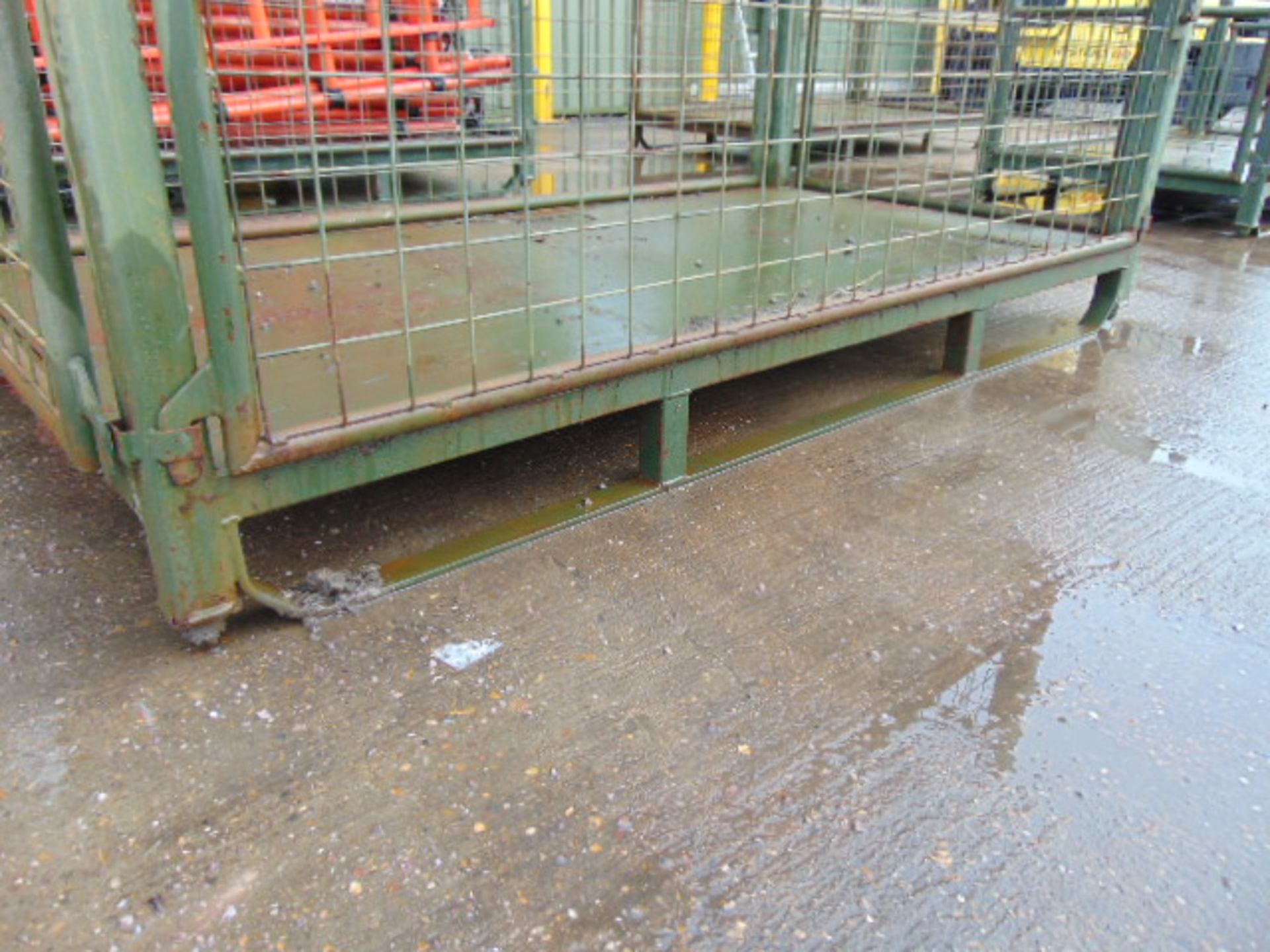 Heavy Duty Metal Stackable Stillage / Post Pallet - Image 3 of 3