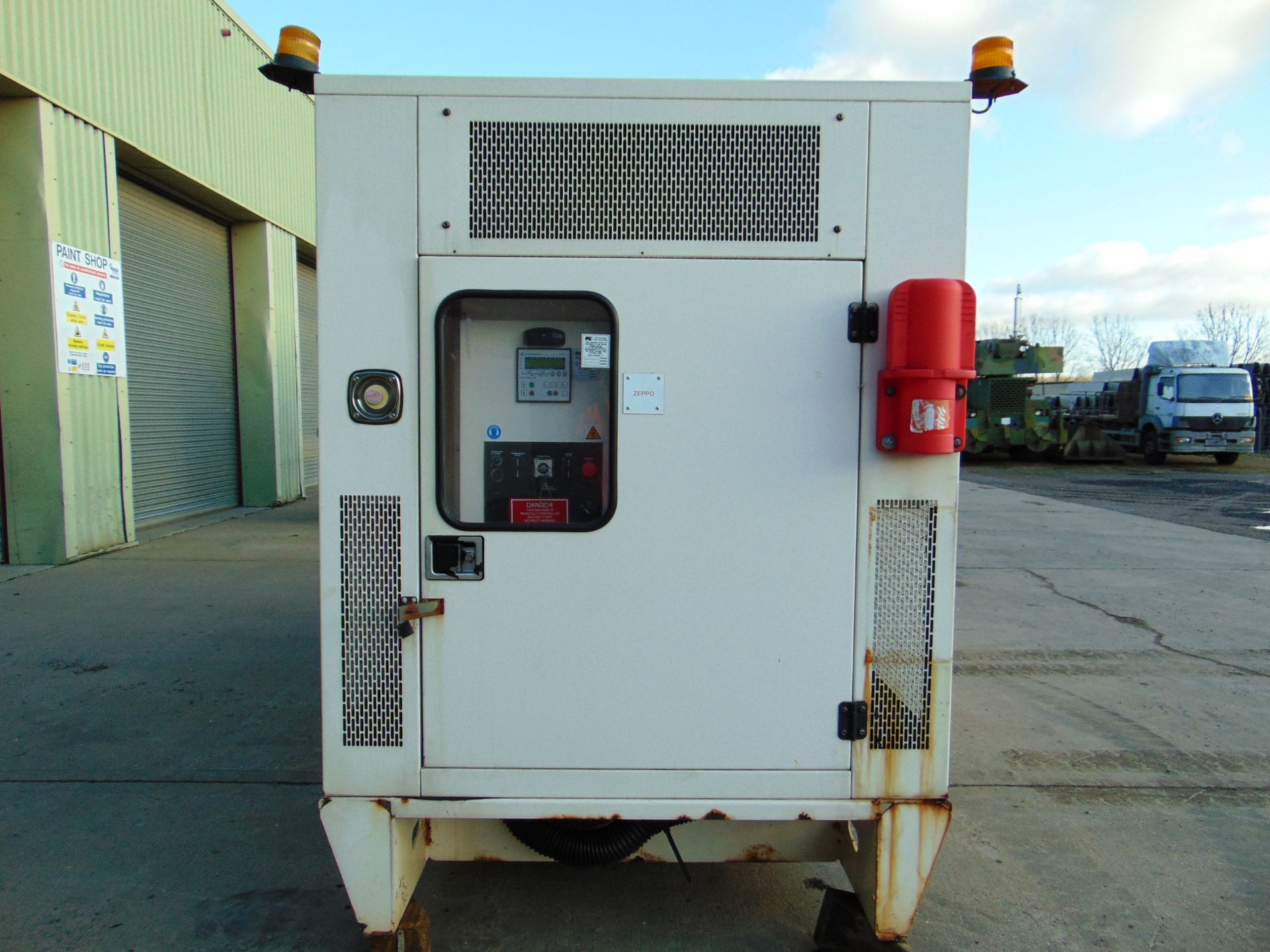 FG Wilson P500P2 500 KVA Silent Perkins Diesel Generator ONLY 3,073 HOURS From Govt. Dept. - Image 3 of 26