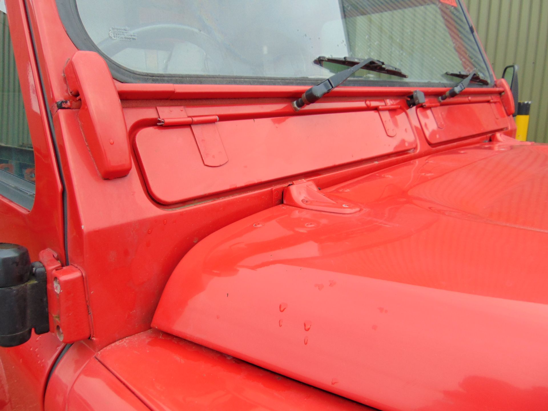 1 Owner Land Rover Defender 110 300TDi Fire Engine ONLY 22,827 MILES! - Image 25 of 38