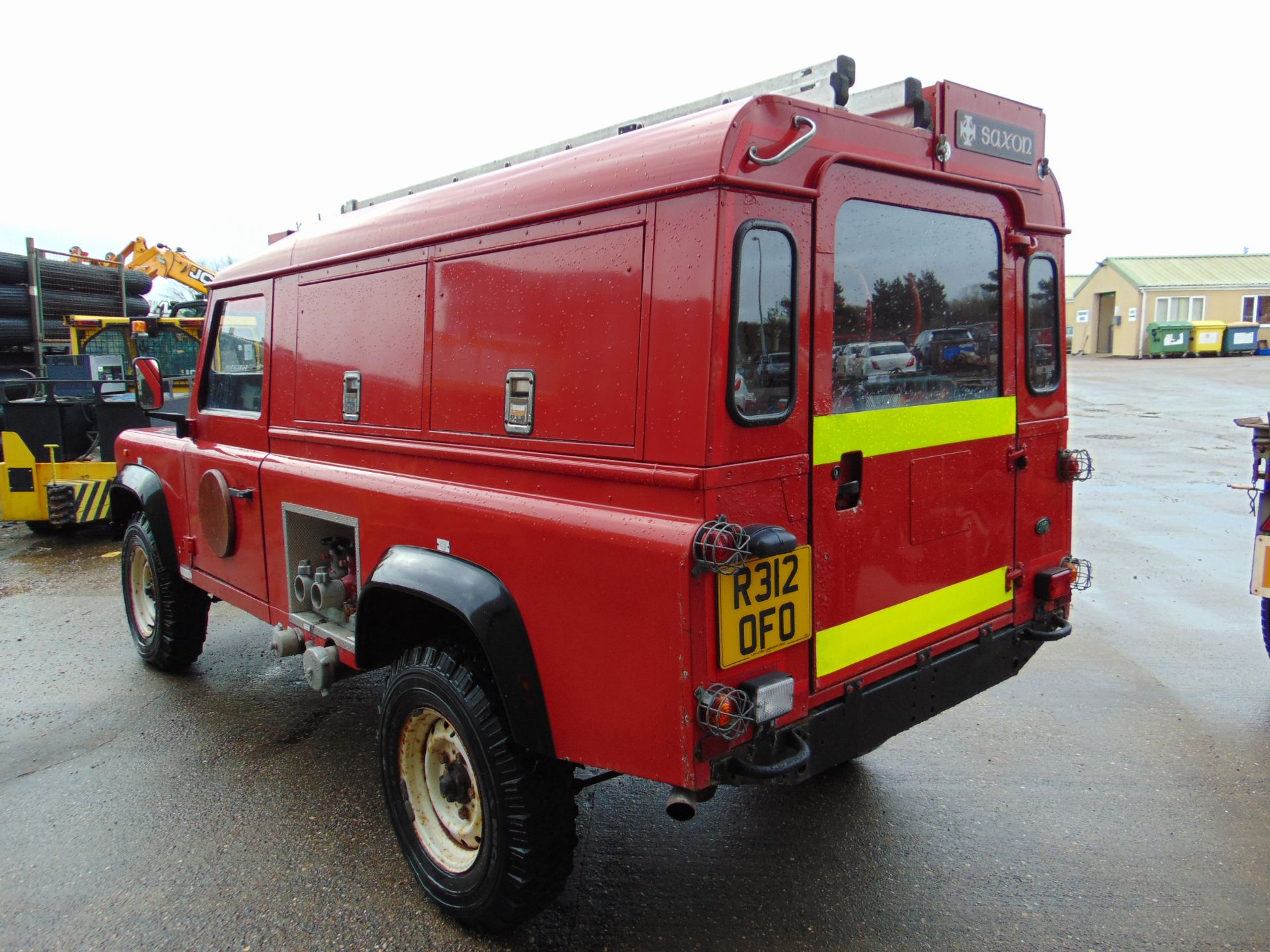 1 Owner Land Rover Defender 110 300TDi Fire Engine ONLY 22,827 MILES! - Image 8 of 38