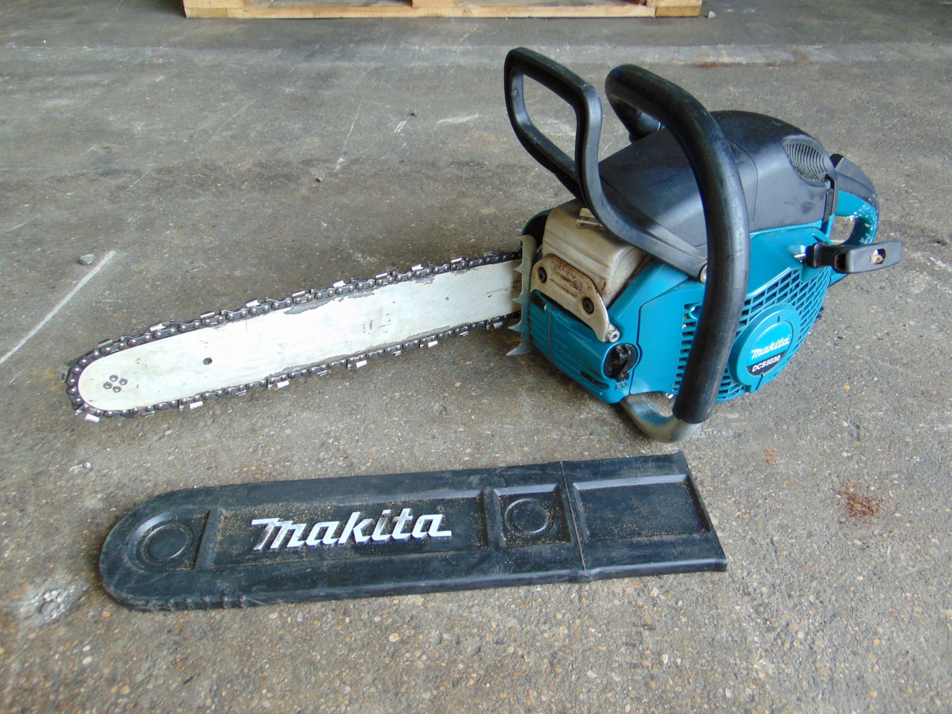 Makita DCS5030 50cc Petrol Chain Saw