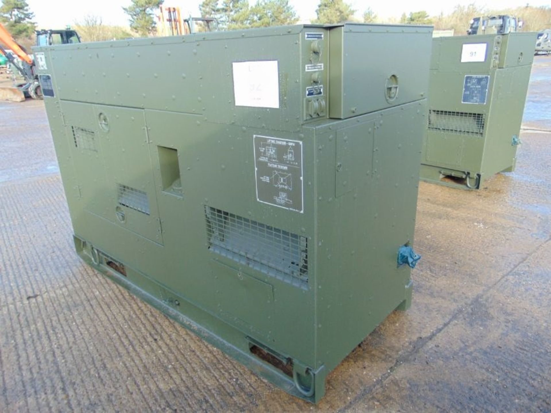 MEP-806B John Deere Diesel Powered 3 phase 75KVA 60KW-50/60HZ Generator - Image 2 of 19