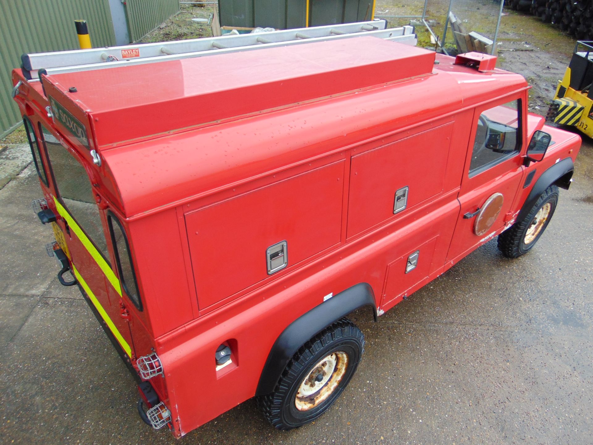 1 Owner Land Rover Defender 110 300TDi Fire Engine ONLY 22,827 MILES! - Image 20 of 38