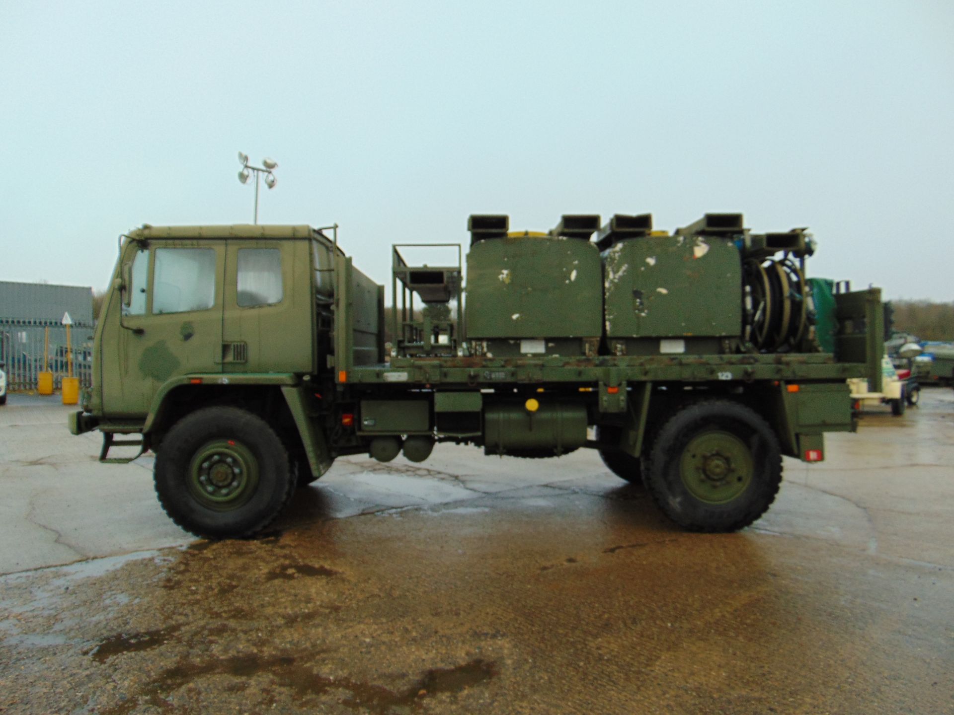 Leyland Daf 45/150 4 x 4 Refueling Truck C/W UBRE Bulk Fuel Dispensing System - Image 4 of 30