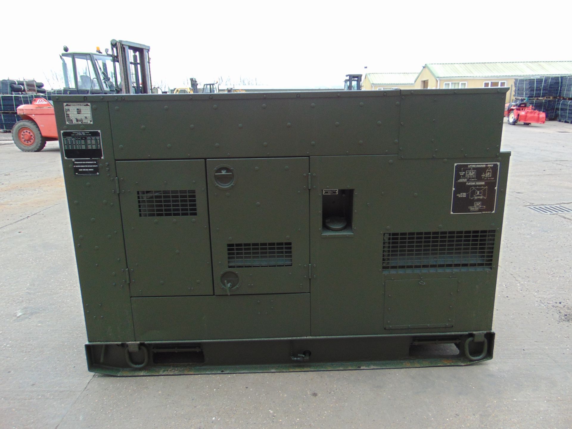 MEP-806B John Deere Diesel Powered 3 phase 75KVA 60KW-50/60HZ Generator ONLY 15 HOURS! - Image 4 of 18