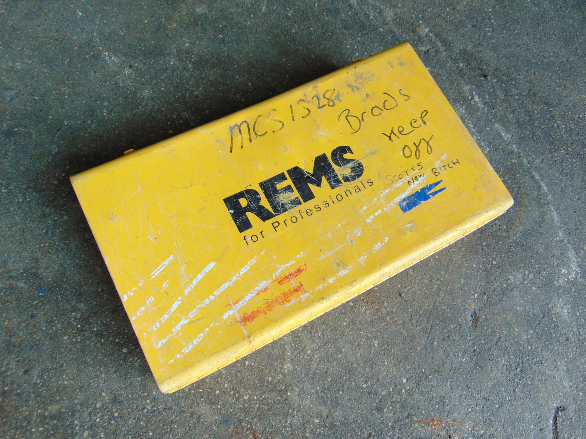 Rems 578012 MIni Press ACC c/w 1 x Battery, Charger, Steel Case etc - Image 8 of 9