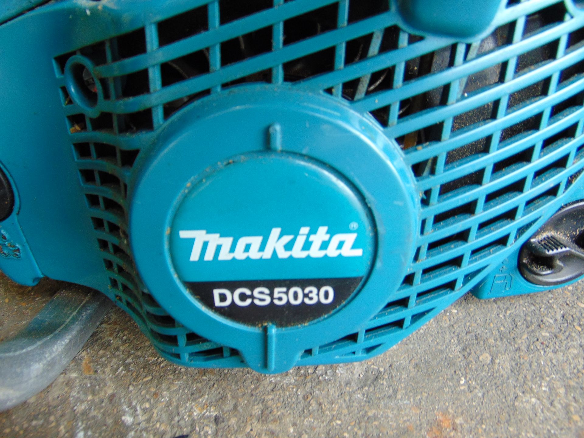 Makita DCS5030 50cc Petrol Chain Saw - Image 7 of 8