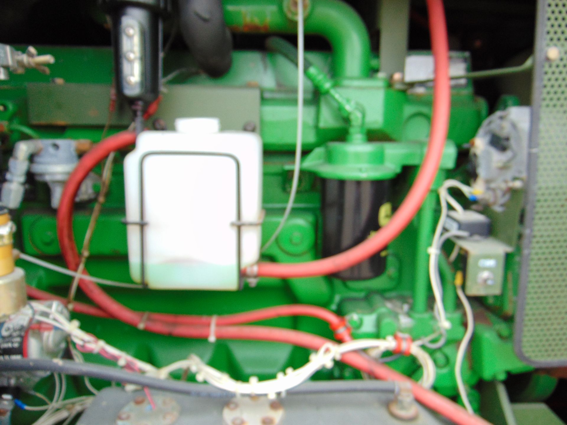 MEP-806B John Deere Diesel Powered 3 phase 75KVA 60KW-50/60HZ Generator ONLY 15 HOURS! - Image 16 of 18