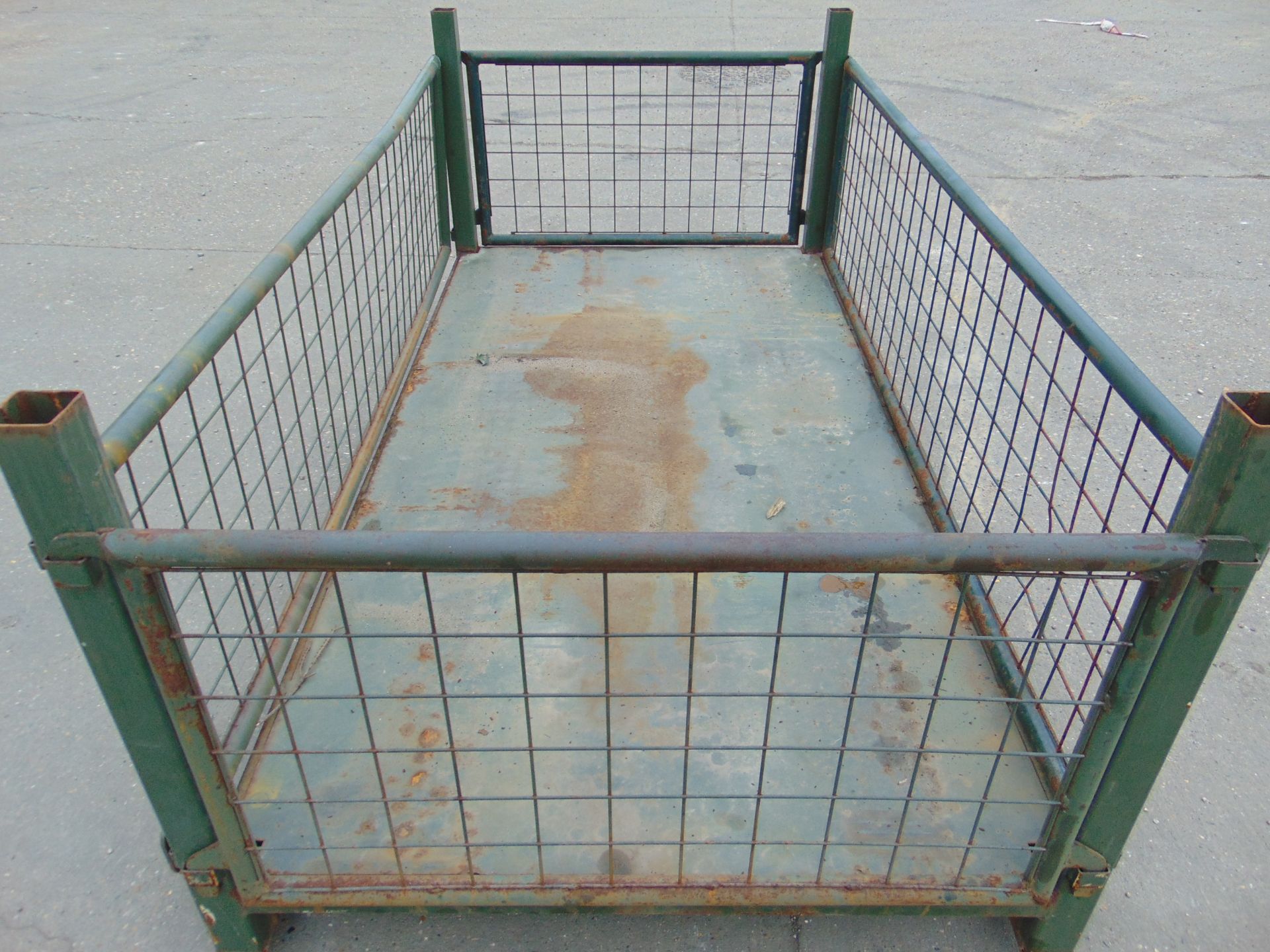 Heavy Duty Metal Stackable Stillage / Post Pallet - Image 2 of 3