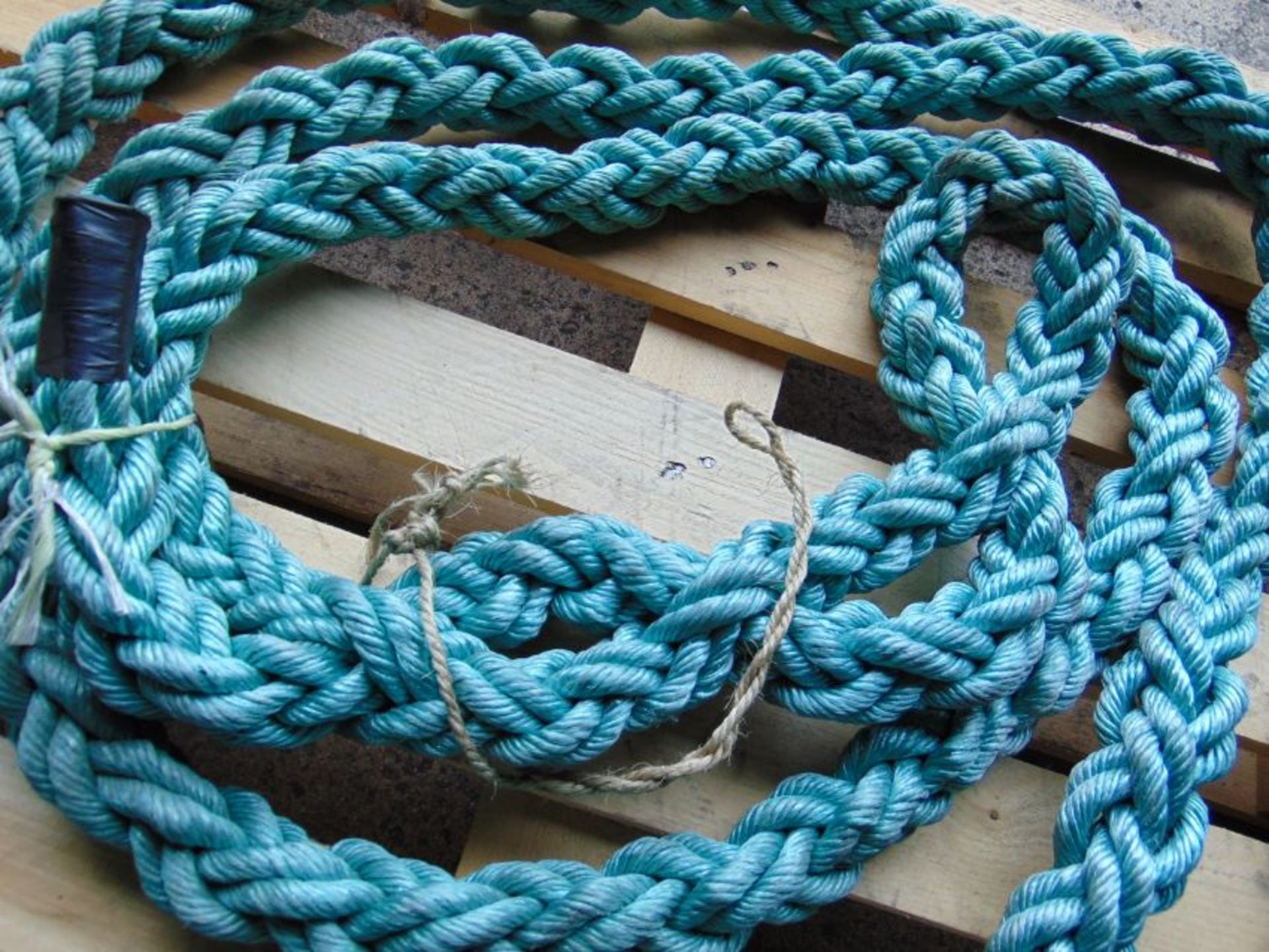 1 x Heavy Duty AFV Nato Recovery Rope - Image 4 of 5