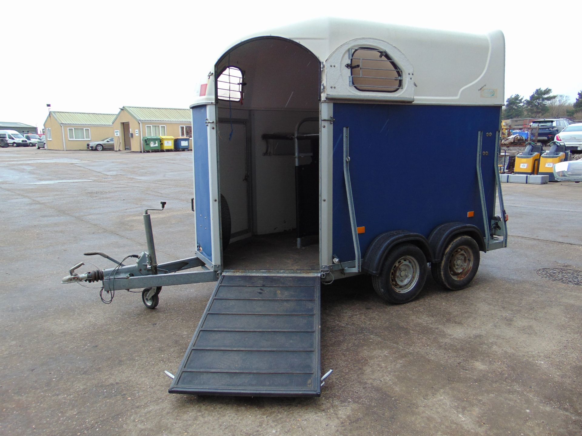 Sluis Twin Horsebox Trailer - Image 11 of 20