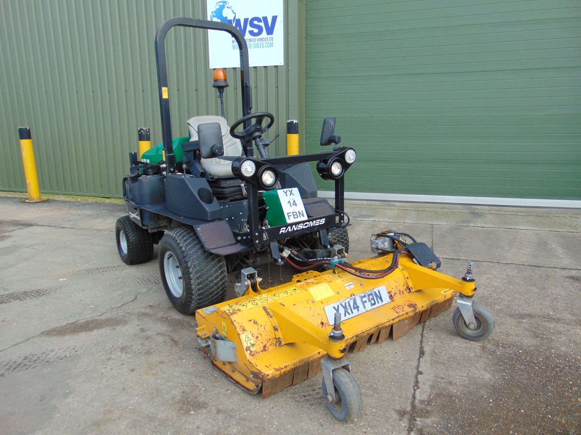 2014 Ransomes HR300 C/W Muthing Outfront Flail Mower ONLY 2,203 HOURS! - Bild 2 aus 26