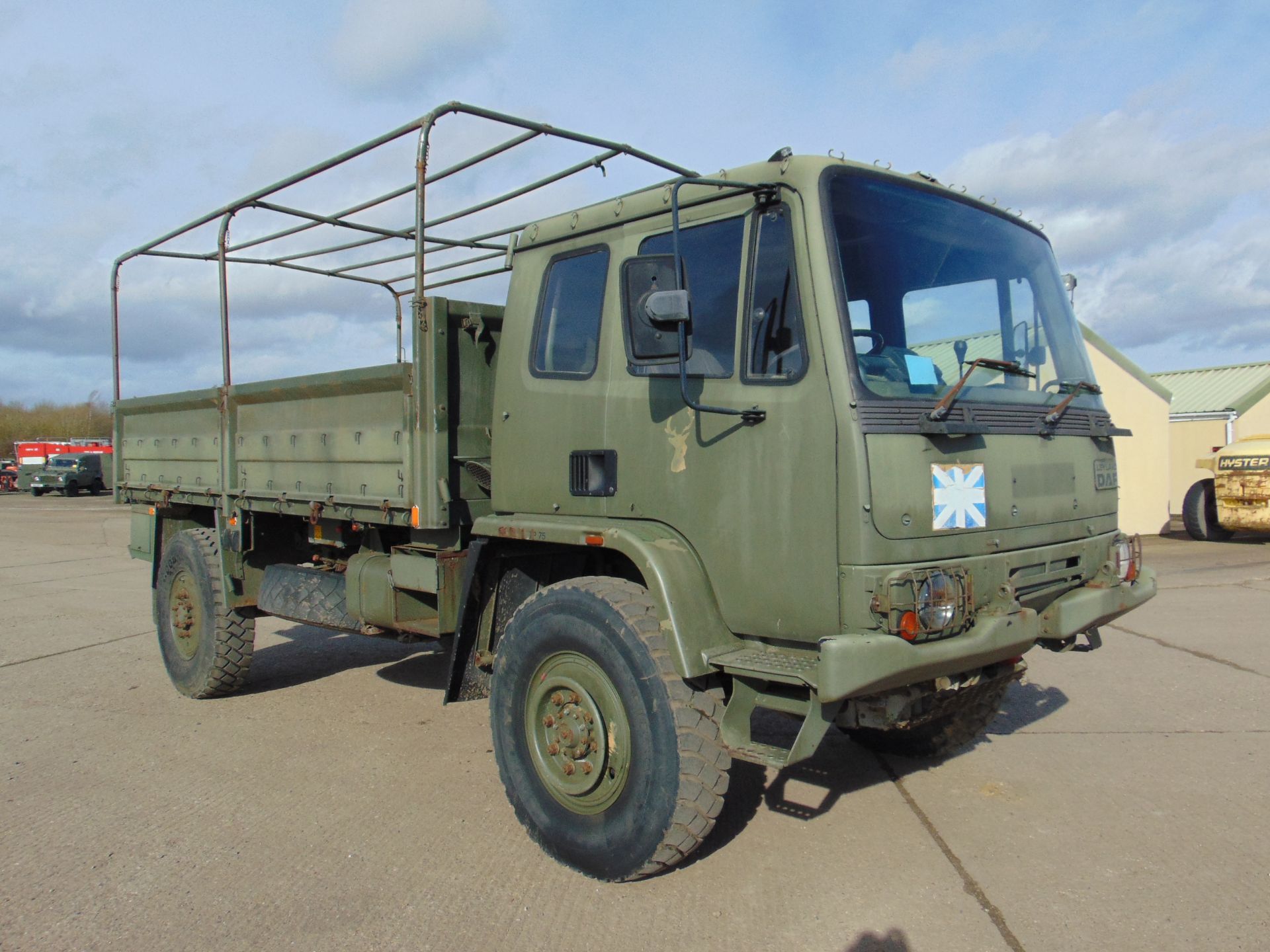 Leyland Daf 45/150 4 x 4 fitted with Hydraulic Winch ( operates Front and Rear )