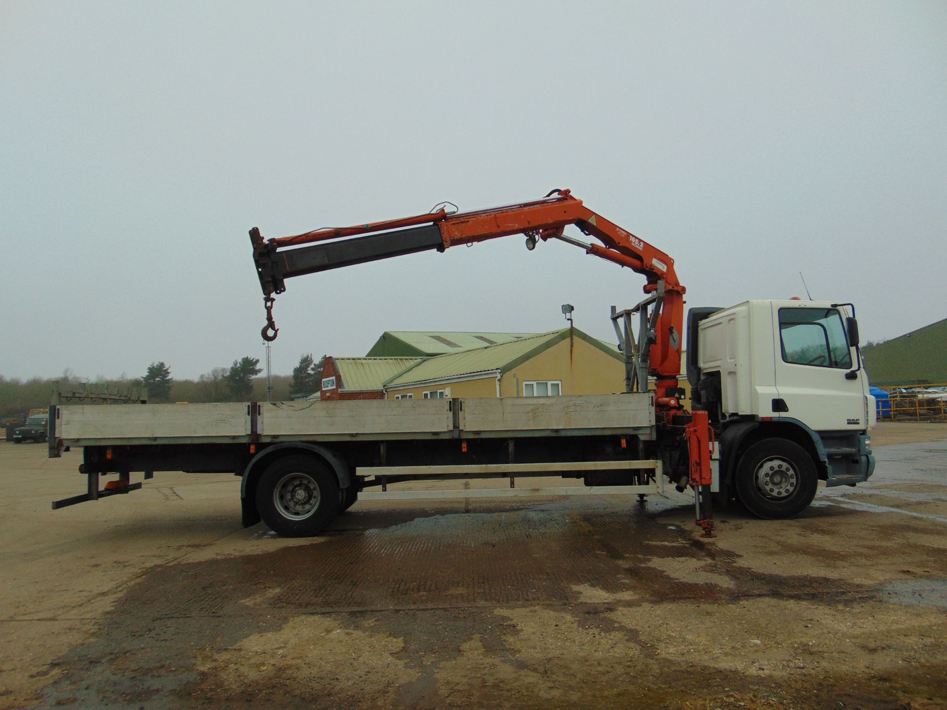 DAF CF 65.220 18 Tonne 24 ft Dropside c/w Terex Atlas 105.2 Crane ONLY 67,500 Miles From Govt Dept - Image 8 of 29