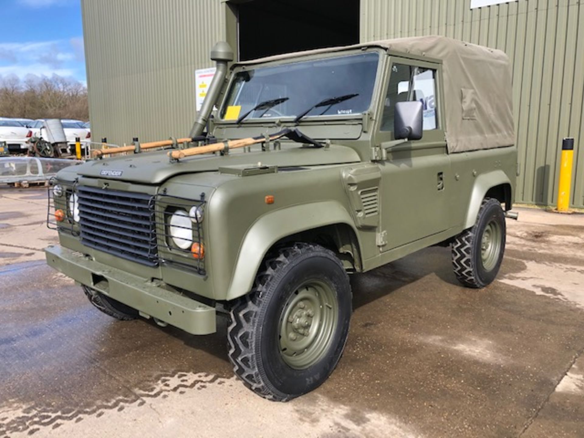 1998 Land Rover Wolf 90 Soft Top with Remus upgrade ONLY 12,162km - approx 7.000 miles! - Image 3 of 48