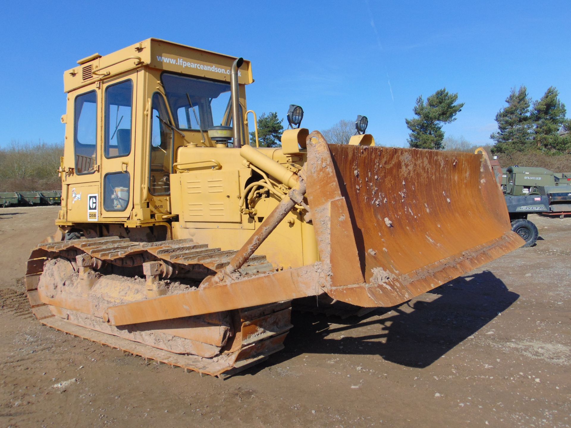 CAT D5B LGP Bulldozer ONLY 9,650 HOURS! - Image 8 of 24