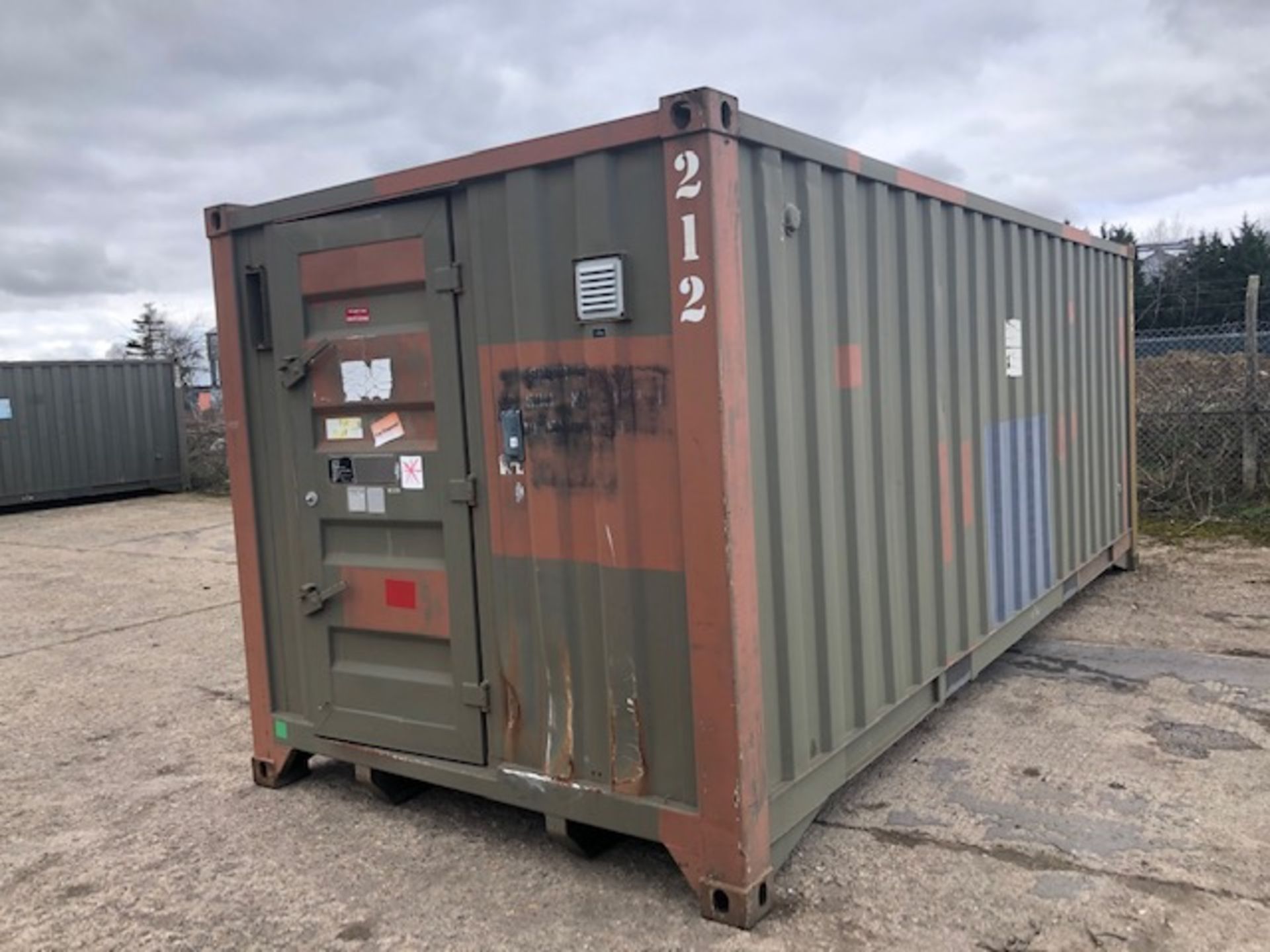 20ft Insulated ISO Container with fork handling positions, twist lock castings etc - Image 3 of 26