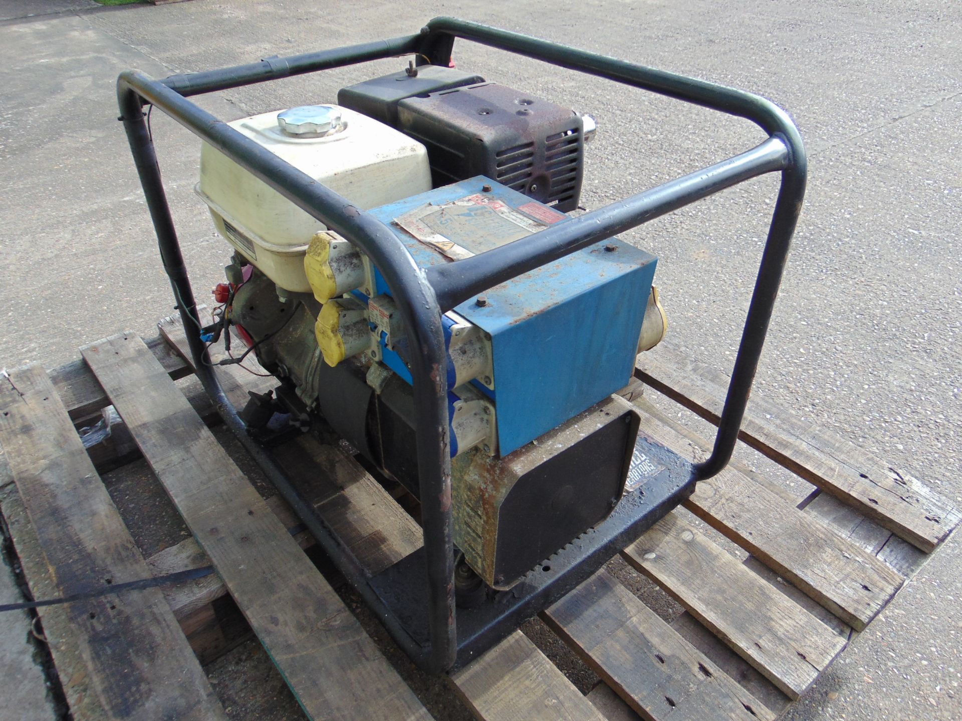 Stephill 6.5 KVA 110/230V Petrol Generator - Image 7 of 9