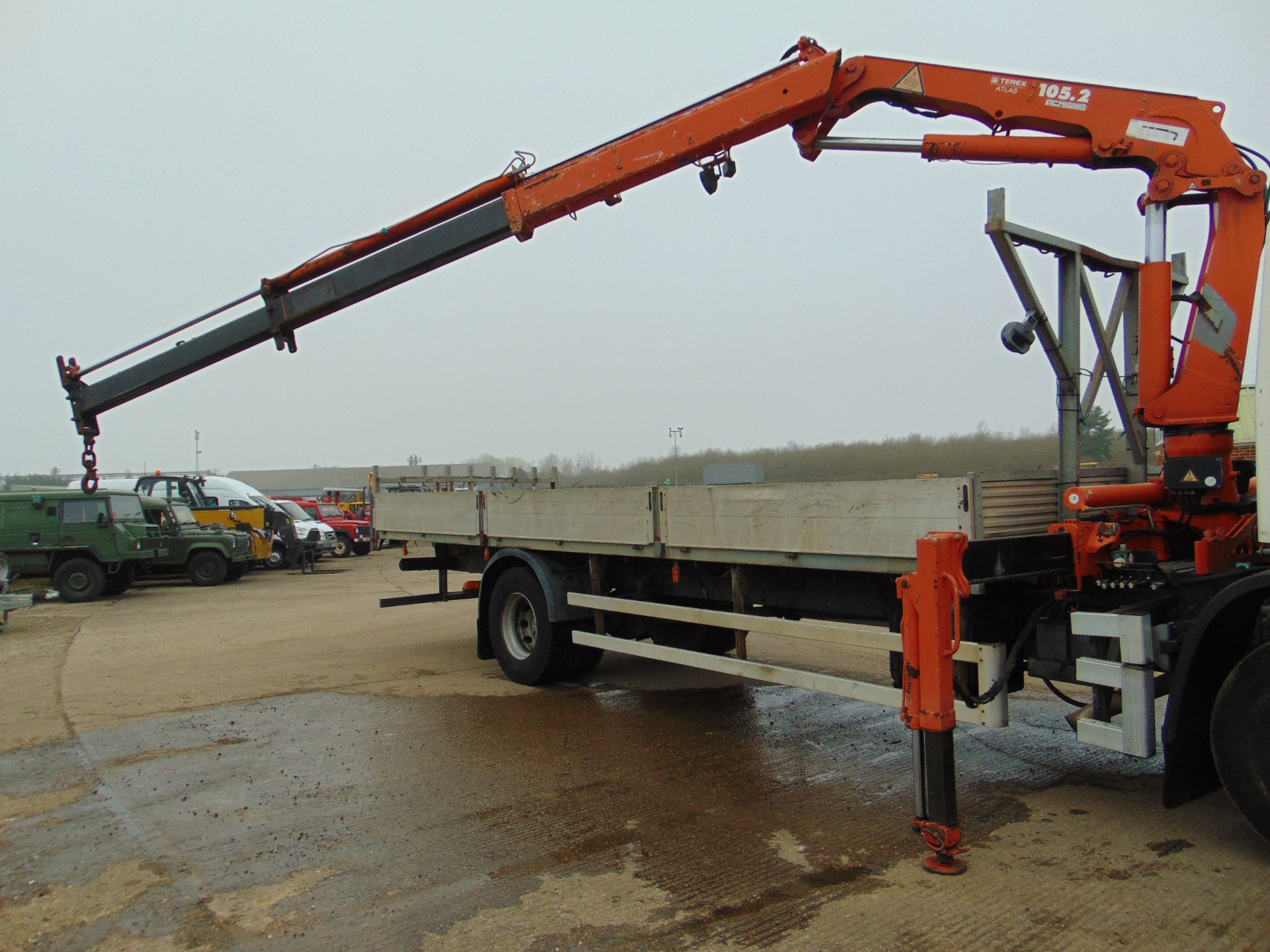 DAF CF 65.220 18 Tonne 24 ft Dropside c/w Terex Atlas 105.2 Crane ONLY 67,500 Miles From Govt Dept - Image 10 of 29