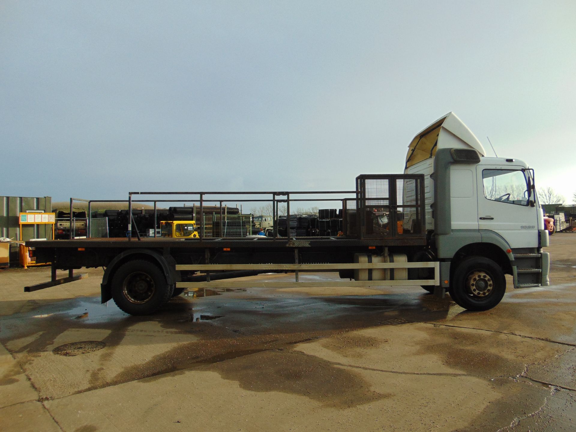 2003 Mercedes Atego 4x2 1823 Manual Flatbed Truck - Image 4 of 20