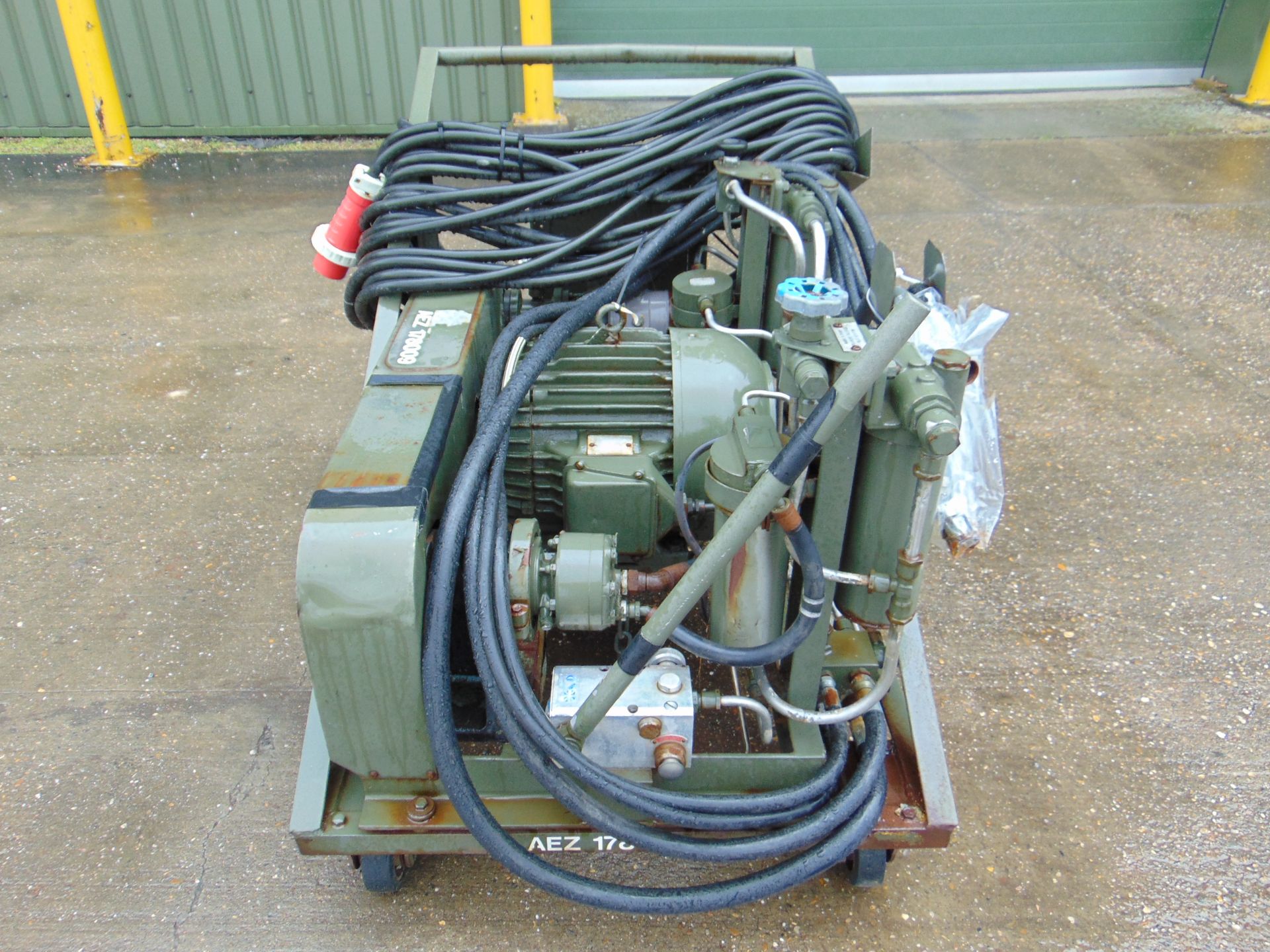 Direct Govt.Dept 3 Phase Hydraulic Power Unit Dual Pumps c/w HD Power Lead - Image 3 of 14