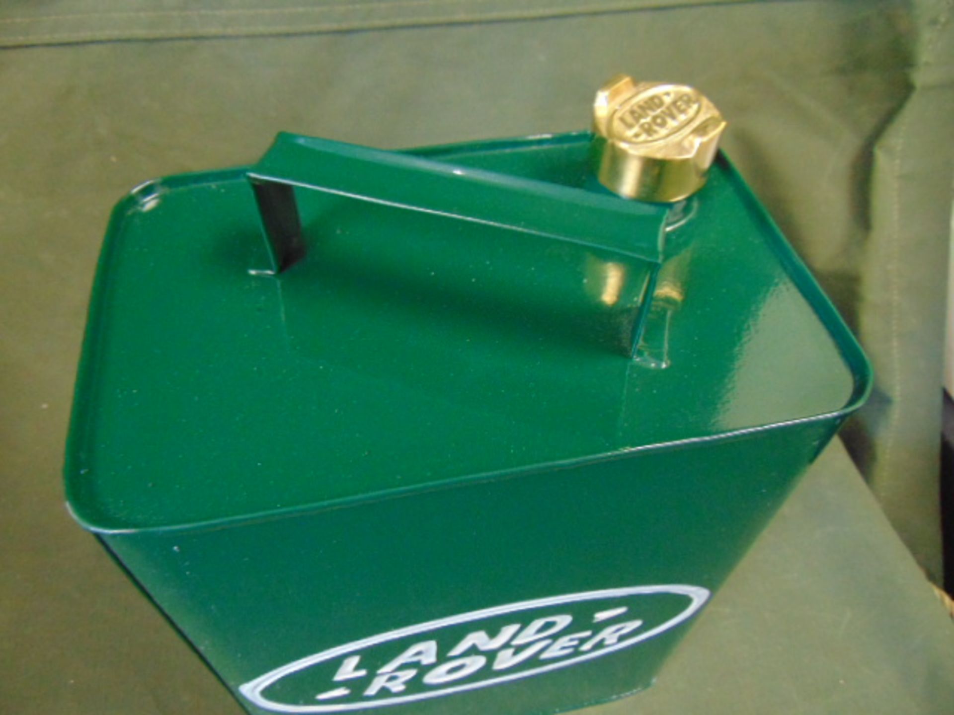 Reproduction Land Rover Branded Oil Can - Image 3 of 4