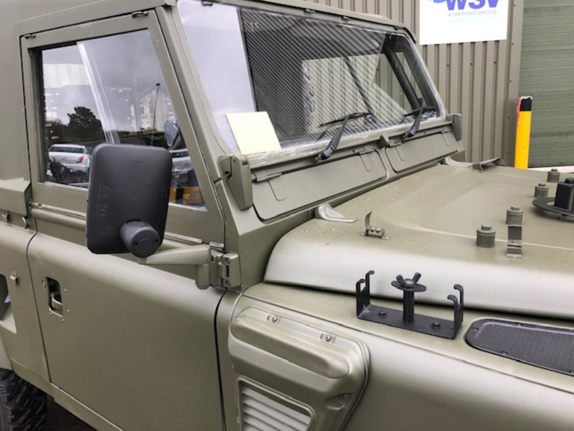 1998 Land Rover Wolf 90 Hard Top with Remus upgrade ONLY 73,650km - approx 45,000 miles! - Image 17 of 42