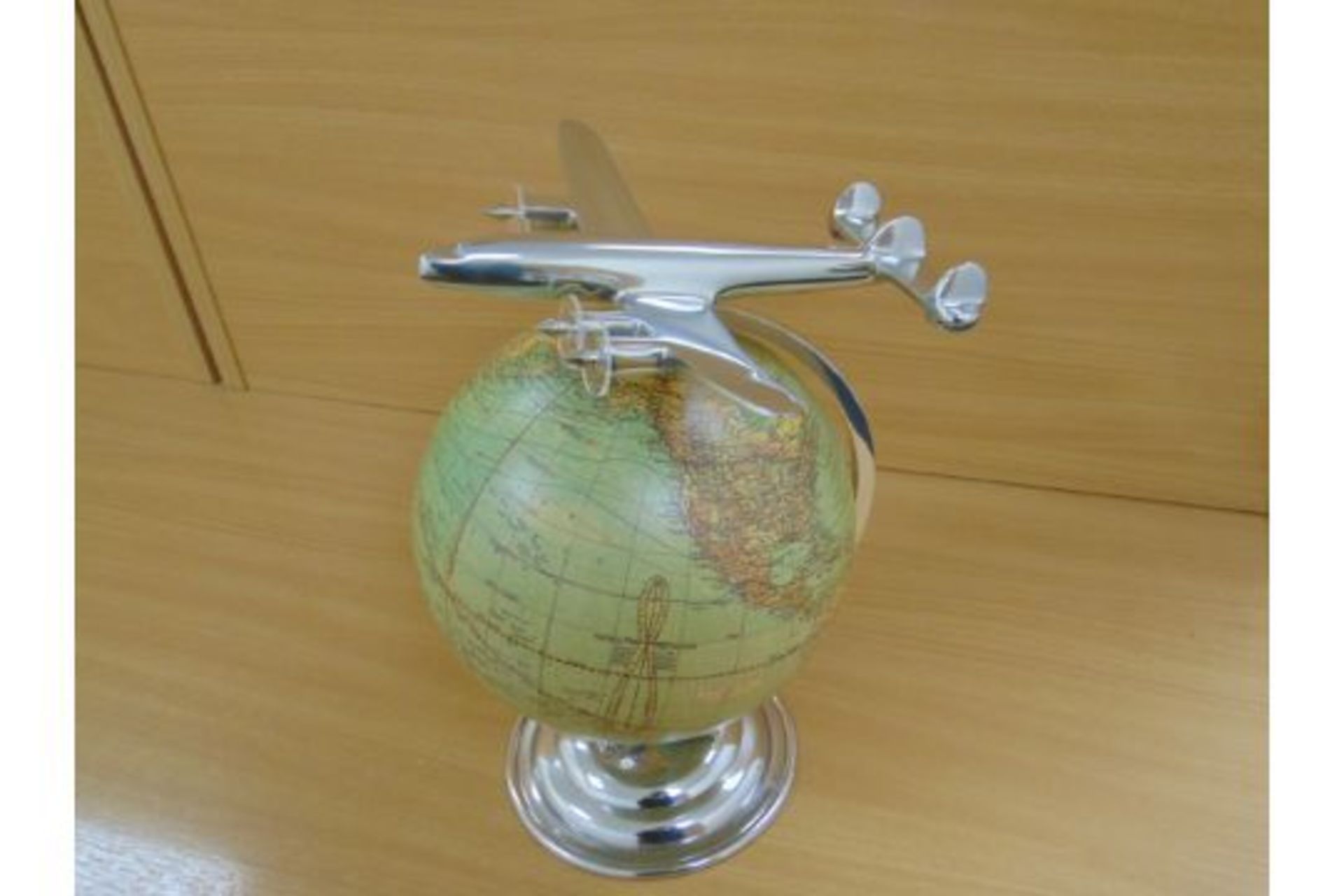 Beautiful Model of Polished Aluminium 4 Engine Aircraft Mounted on top of High Quality Globe - Image 2 of 10