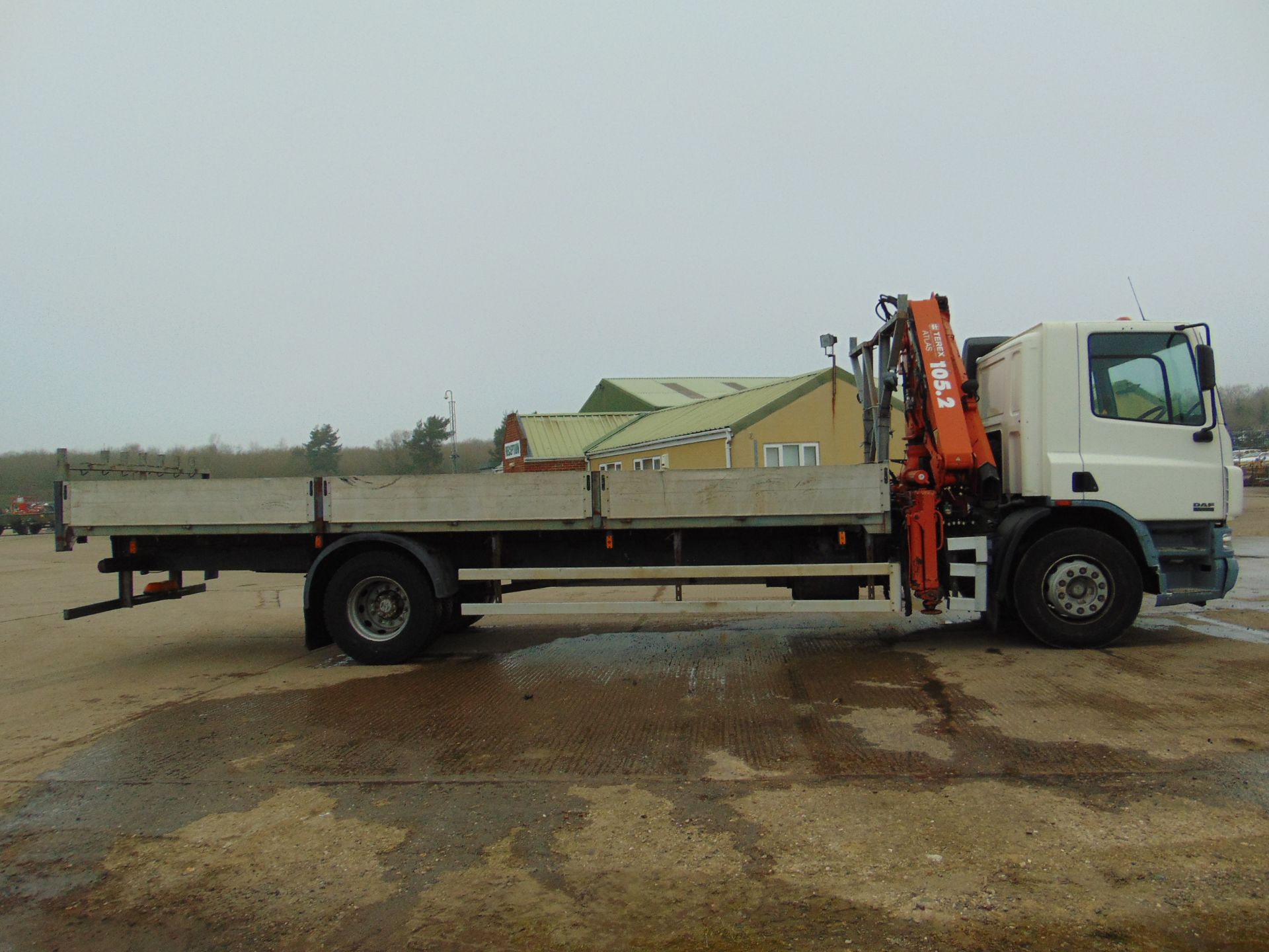 DAF CF 65.220 18 Tonne 24 ft Dropside c/w Terex Atlas 105.2 Crane ONLY 67,500 Miles From Govt Dept - Image 18 of 29