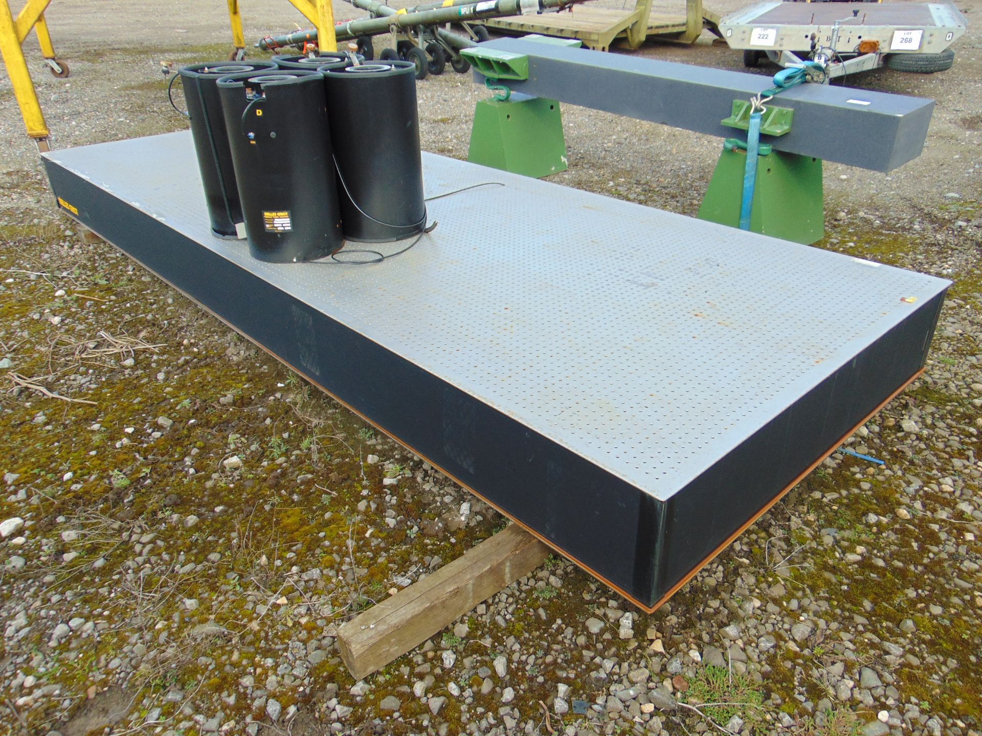 Melles Griot Optical Table L 4.25m x W 1.5m c/w Legs - Image 3 of 6