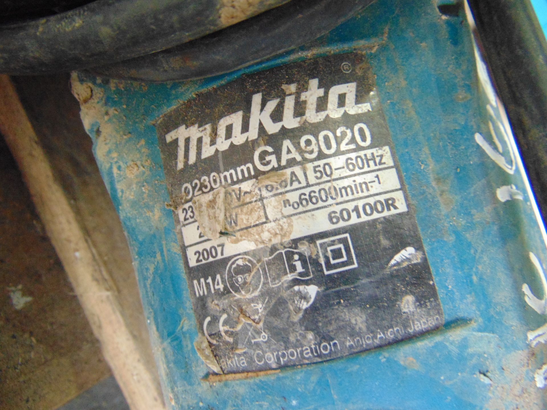 Makita GA9020 230mm Angle Grinder - Image 5 of 5