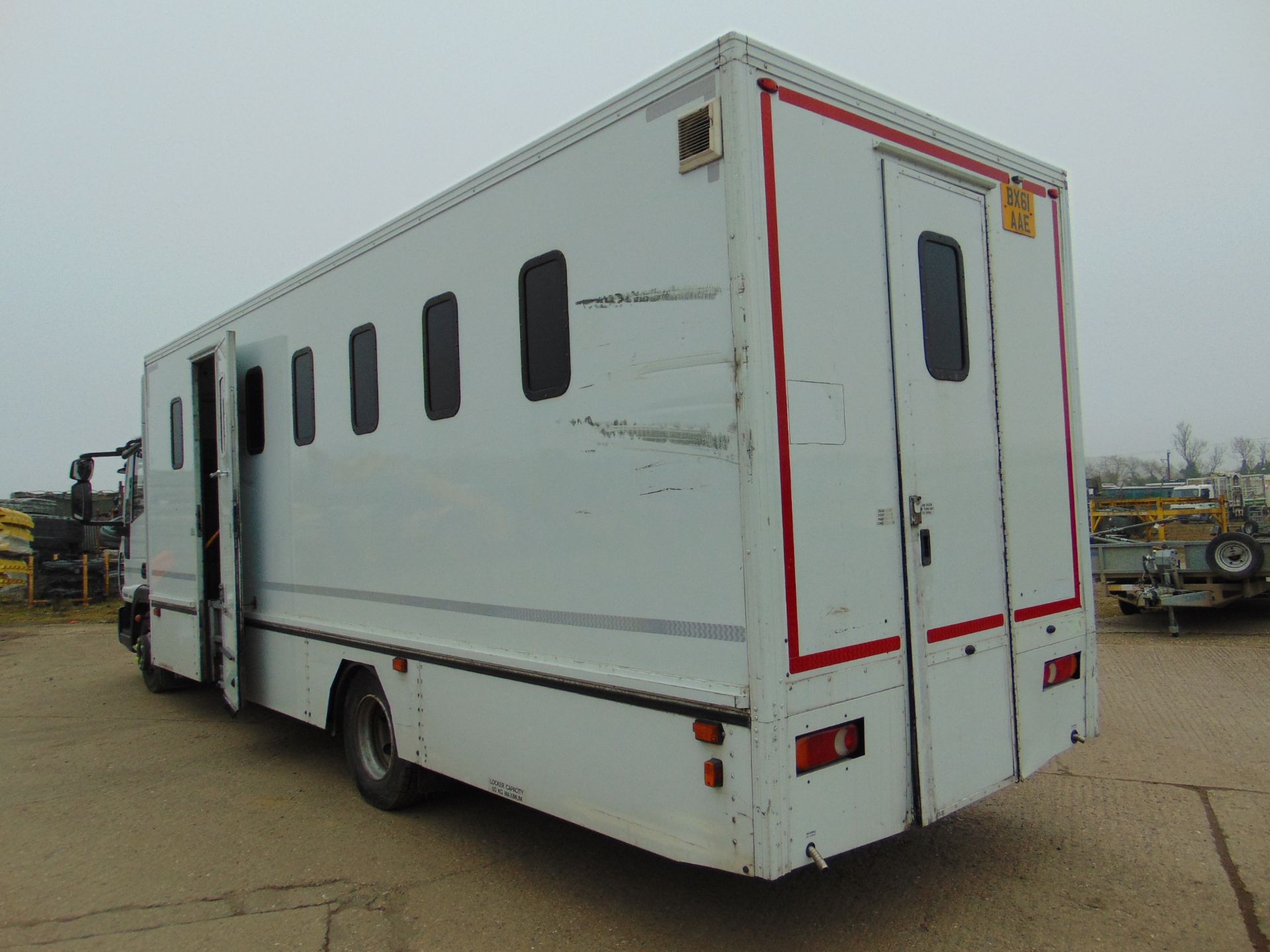 2011 Iveco Eurocargo 100E18 Day Cab Box Van 4x2 3.9L Diesel - Prison/Secure Transport Vehicle - Image 5 of 28