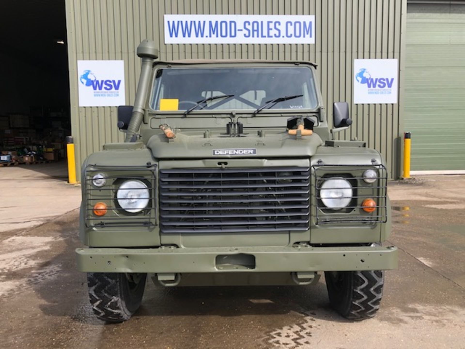 1998 Land Rover Wolf 90 Soft Top with Remus upgrade ONLY 12,162km - approx 7.000 miles! - Image 2 of 48