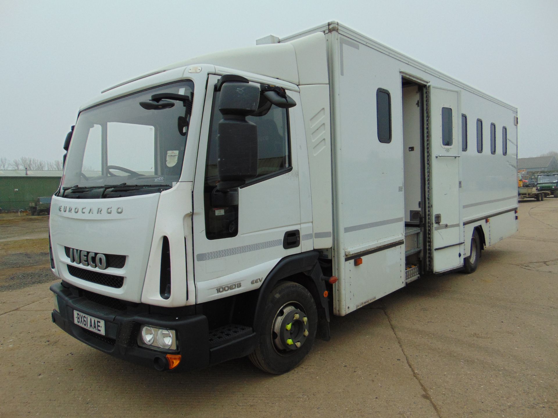 2011 Iveco Eurocargo 100E18 Day Cab Box Van 4x2 3.9L Diesel - Prison/Secure Transport Vehicle - Image 3 of 28